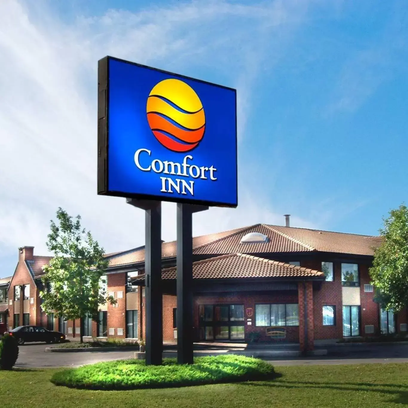 Property building in Comfort Inn Laval