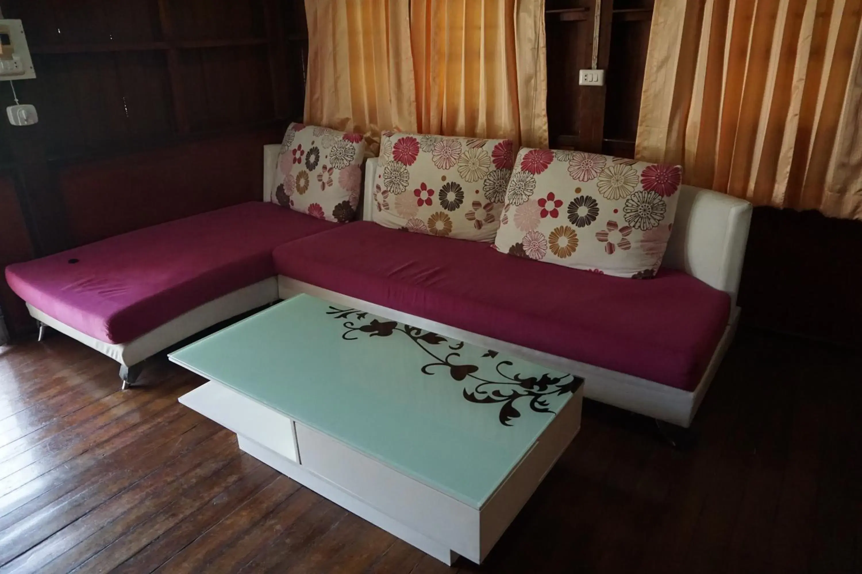 Living room, Seating Area in Bangpo Village