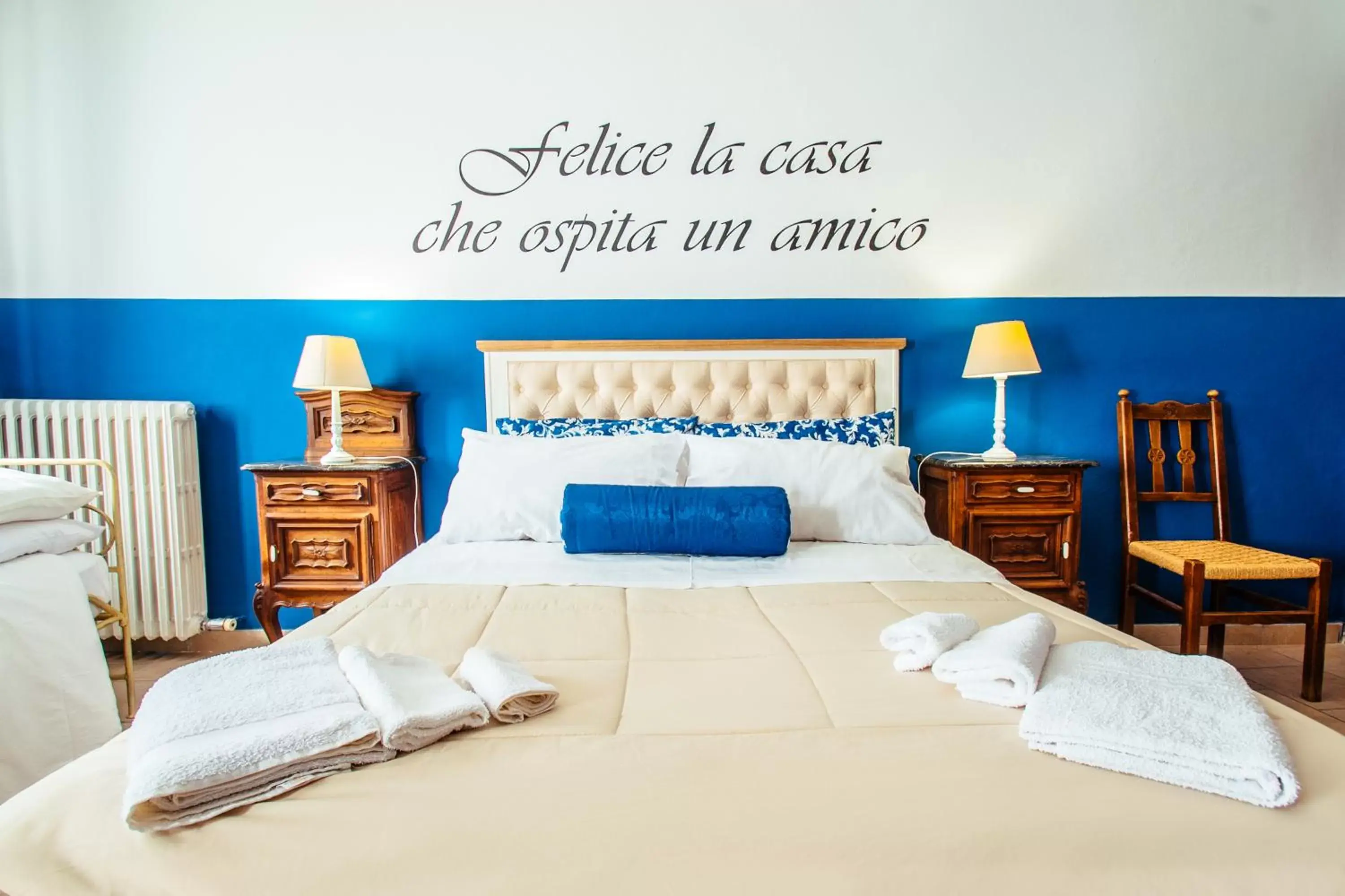 Photo of the whole room, Bed in La Fabbrica dell'Oro