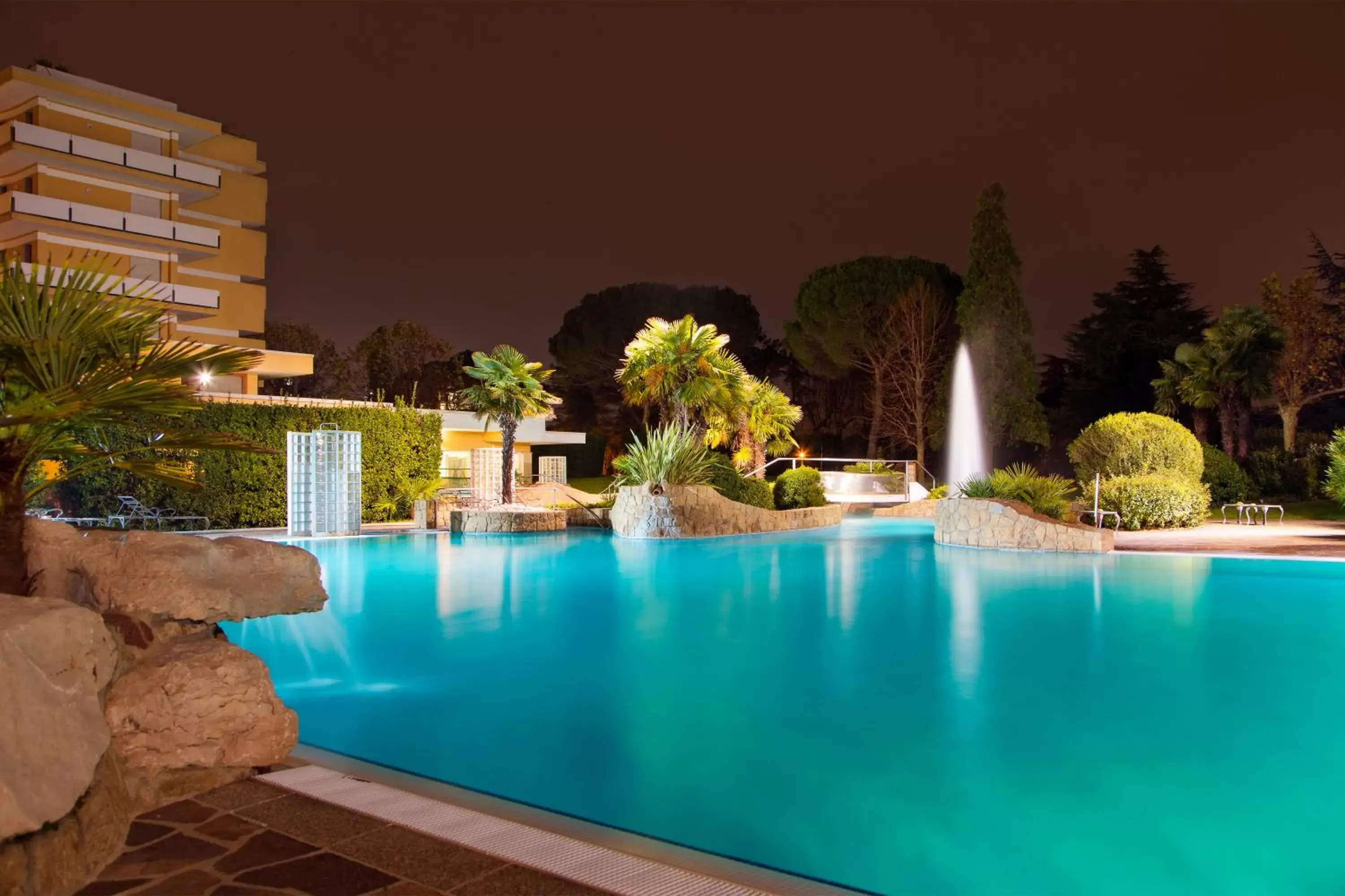 Swimming Pool in Hotel Splendid