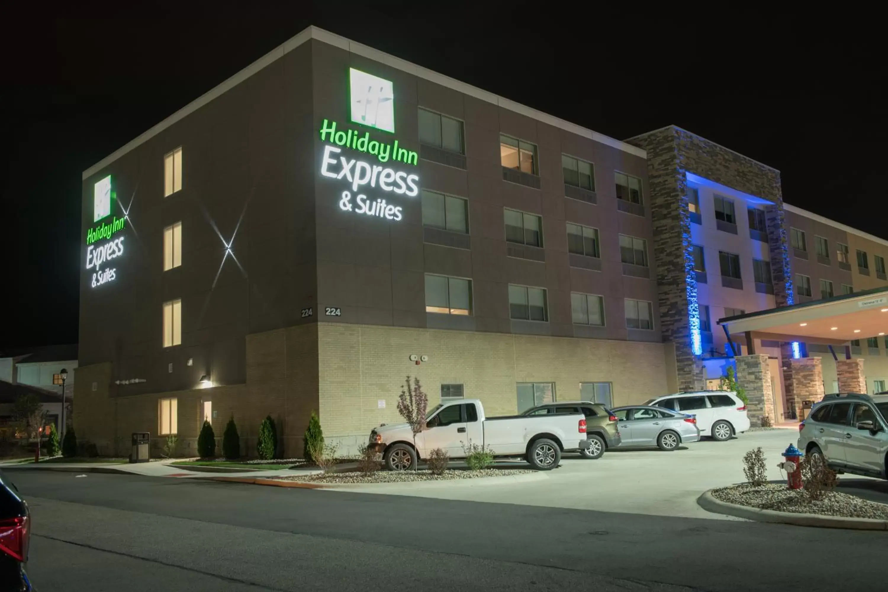 Property Building in Holiday Inn Express & Suites - Merrillville, an IHG Hotel