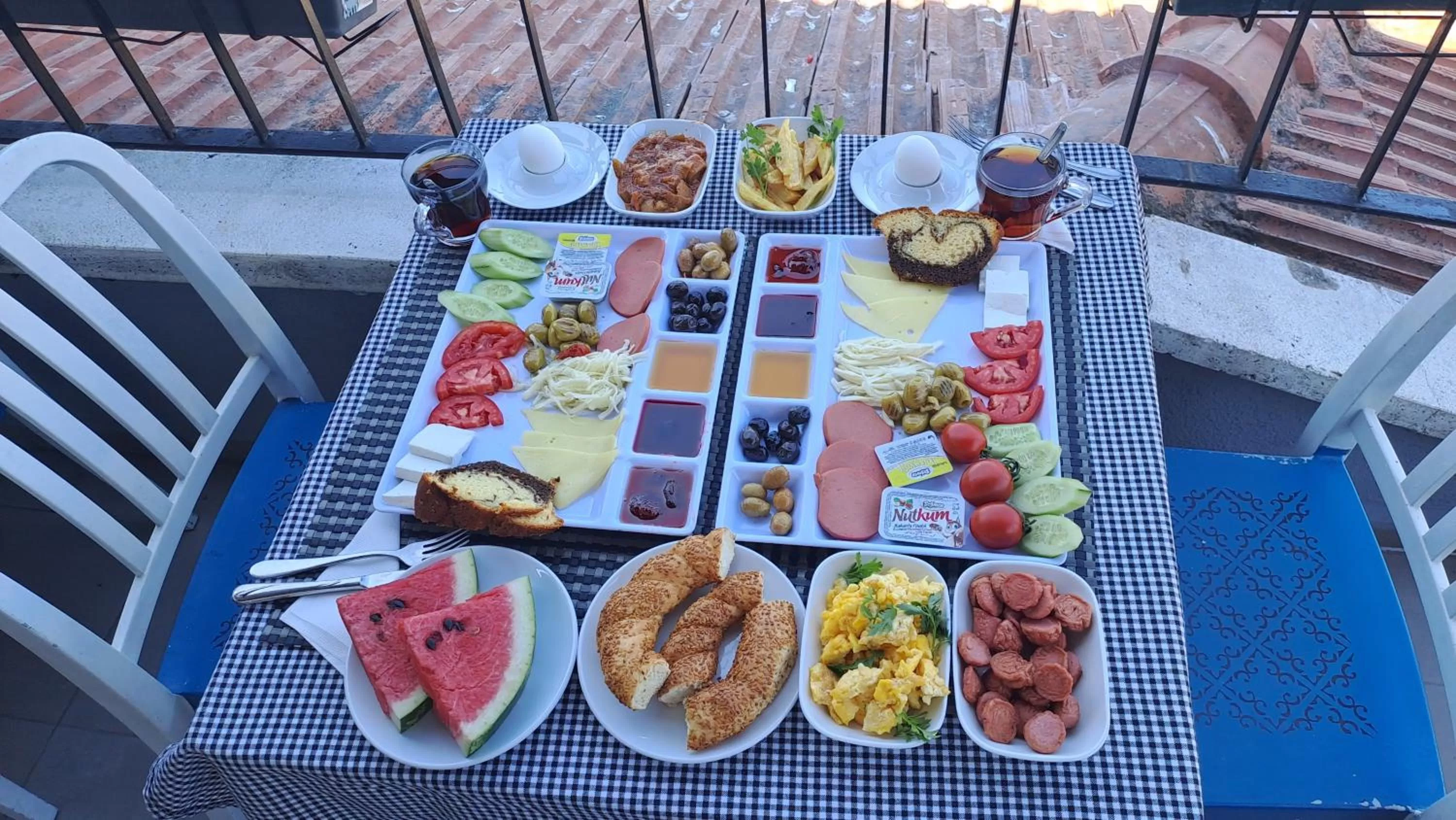 Restaurant/places to eat in Taksim Terrace Hotel