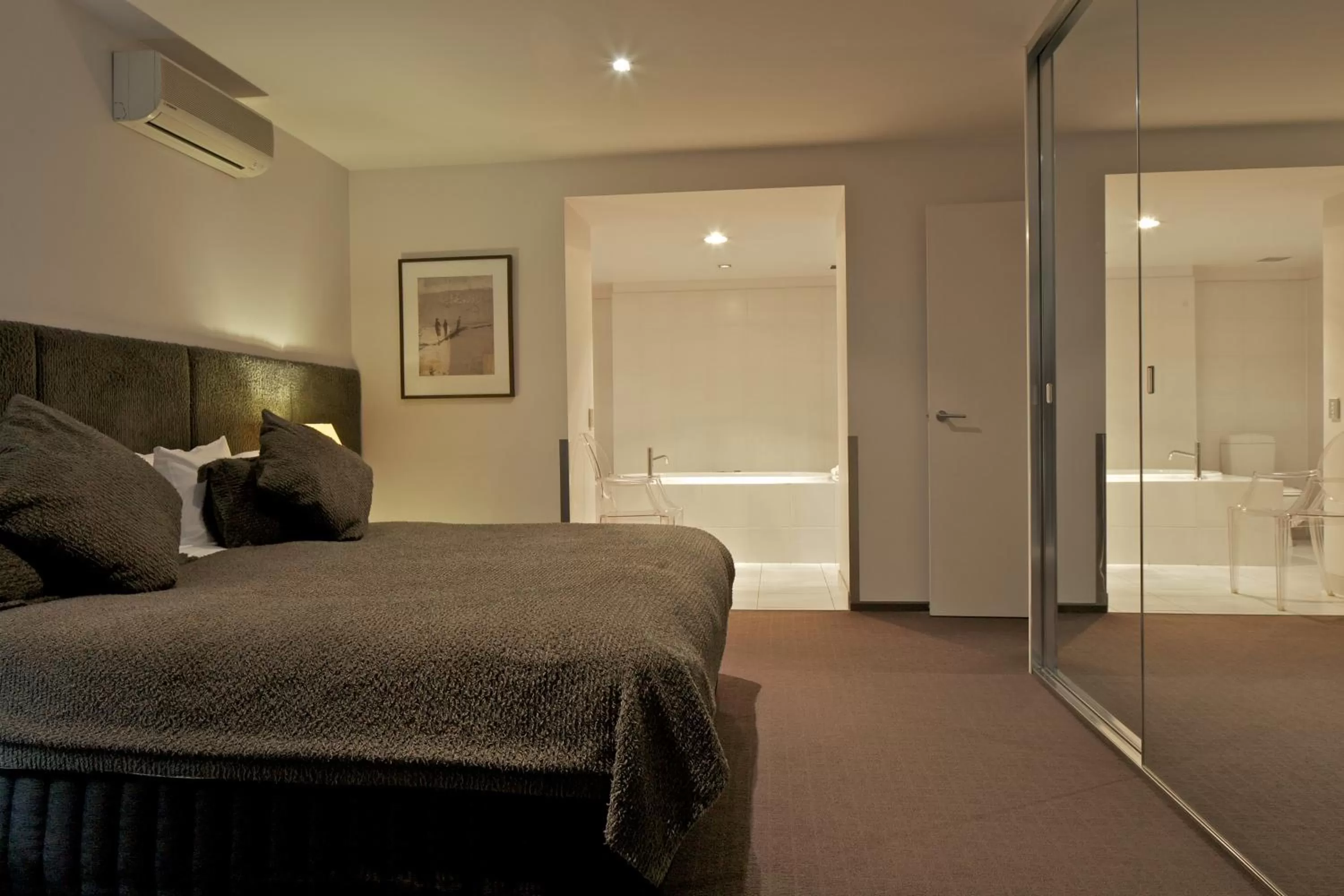 Bedroom, Bed in Zero Davey Boutique Apartment Hotel