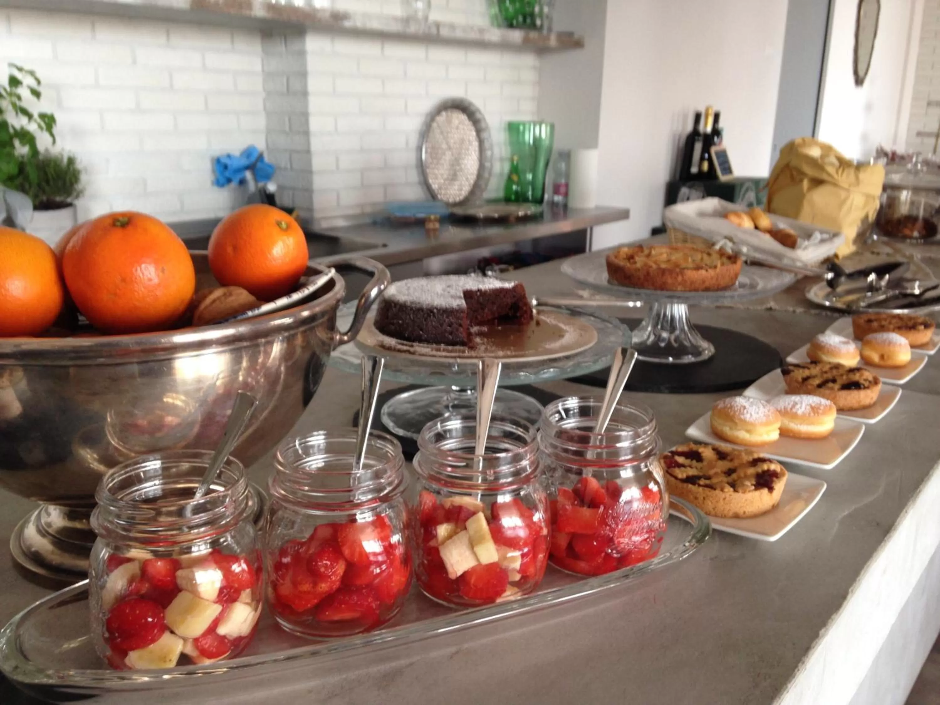 Restaurant/places to eat in Bell Suite Hotel