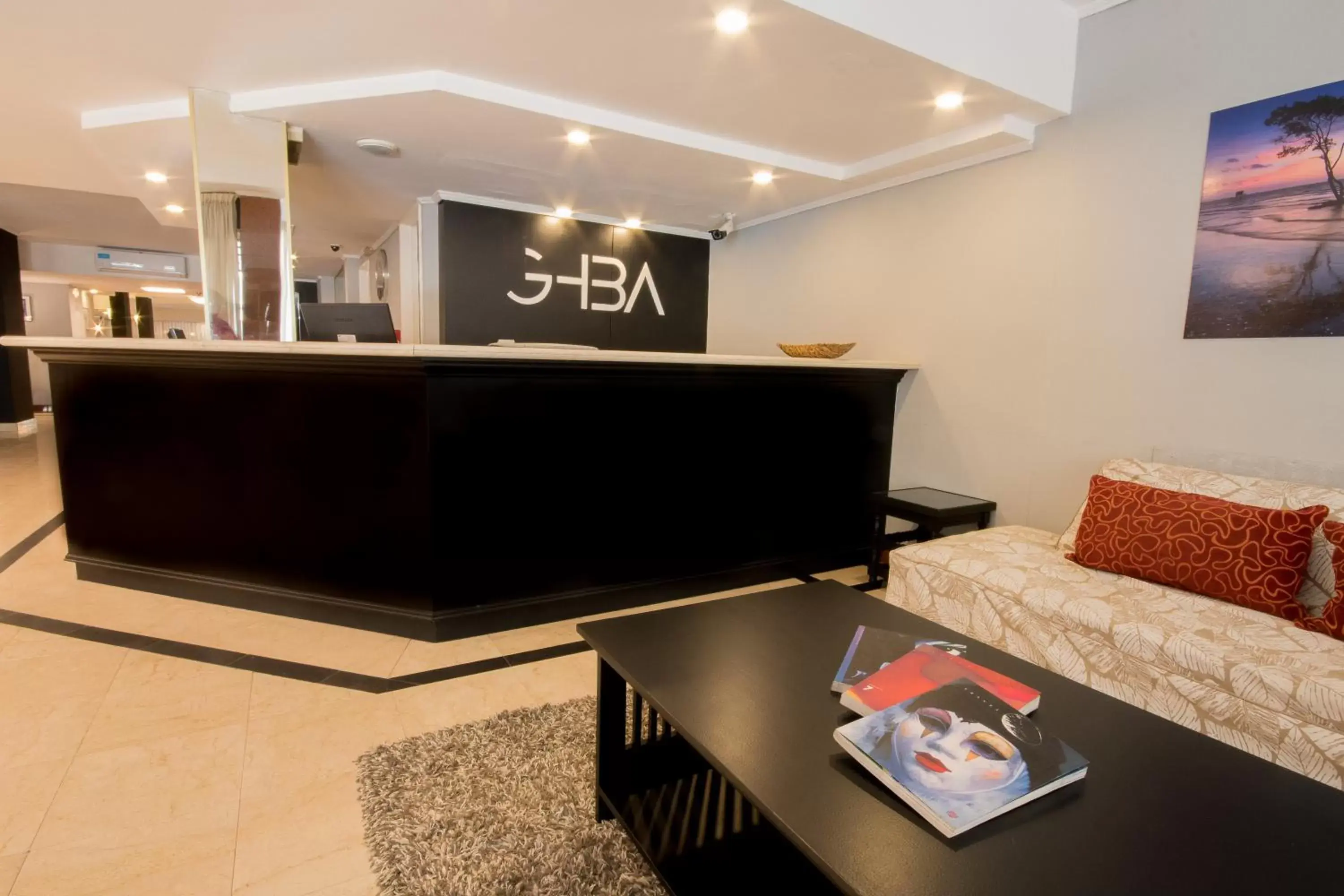 Lobby or reception, TV/Entertainment Center in Gran Hotel Buenos Aires