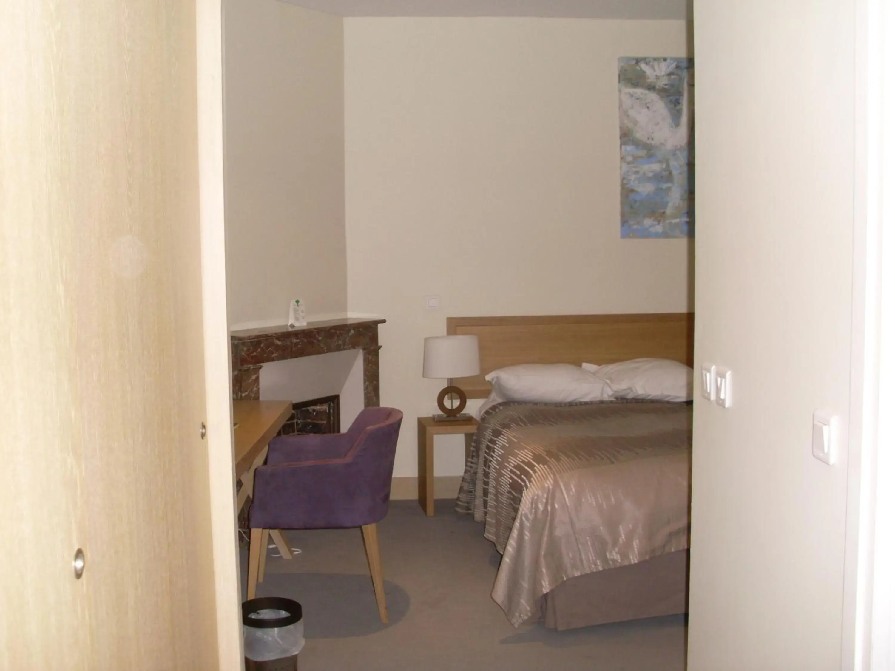 Bedroom, Bed in Hôtel Le Parc