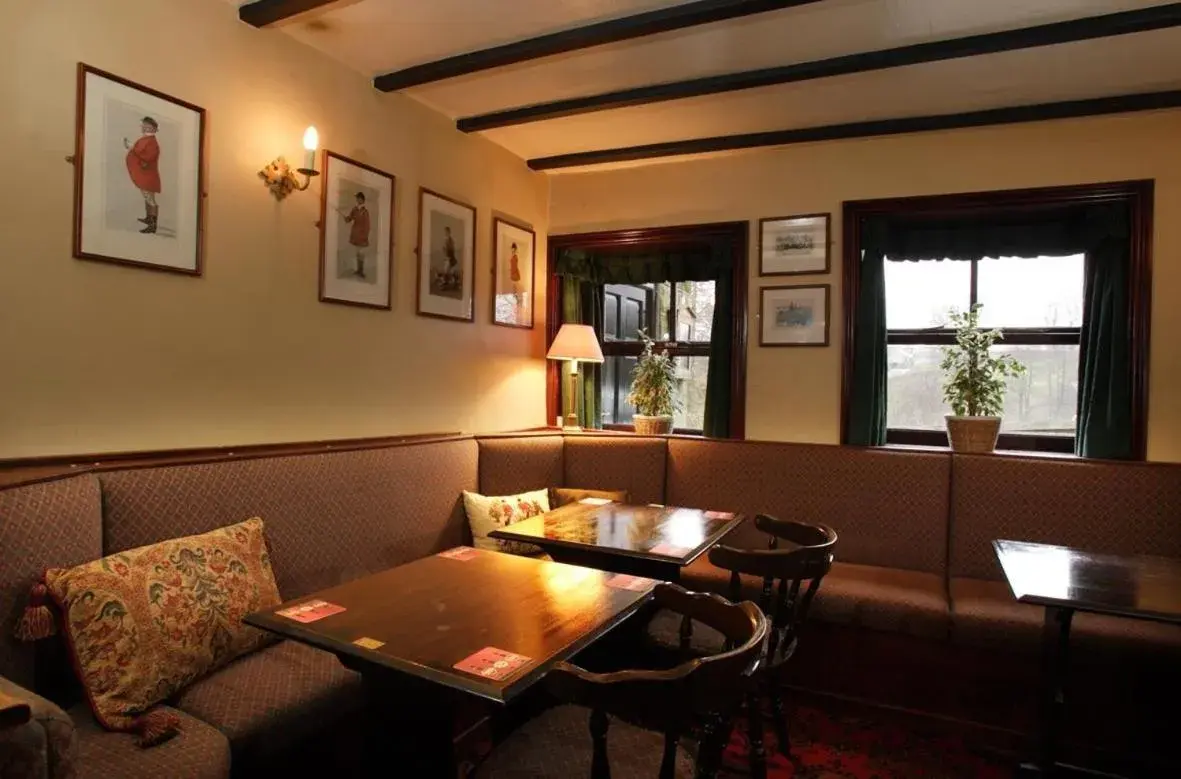 Restaurant/places to eat, Seating Area in Duke Of Wellington Inn