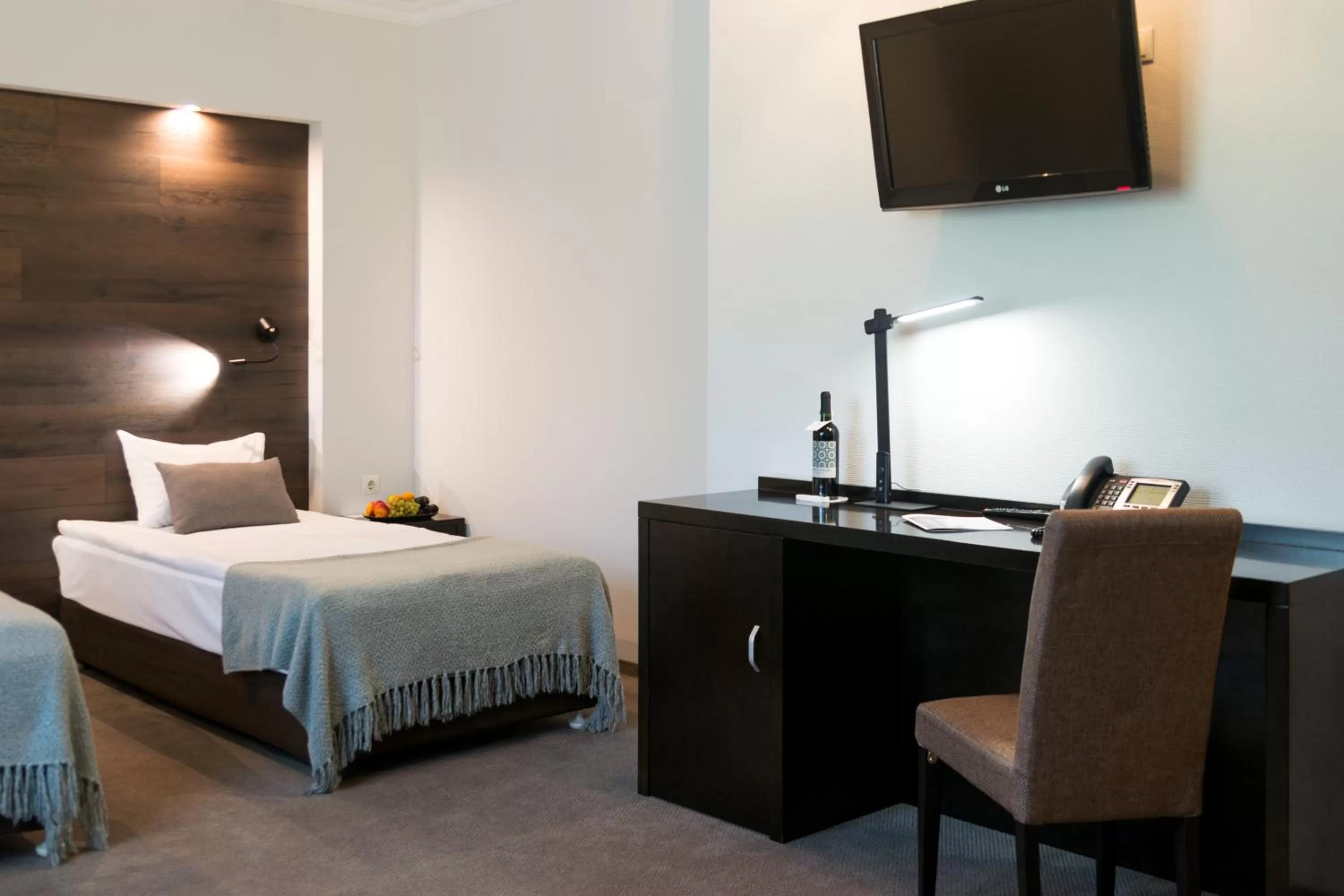 TV and multimedia, Bed in RiverSide- Hotel and MICE