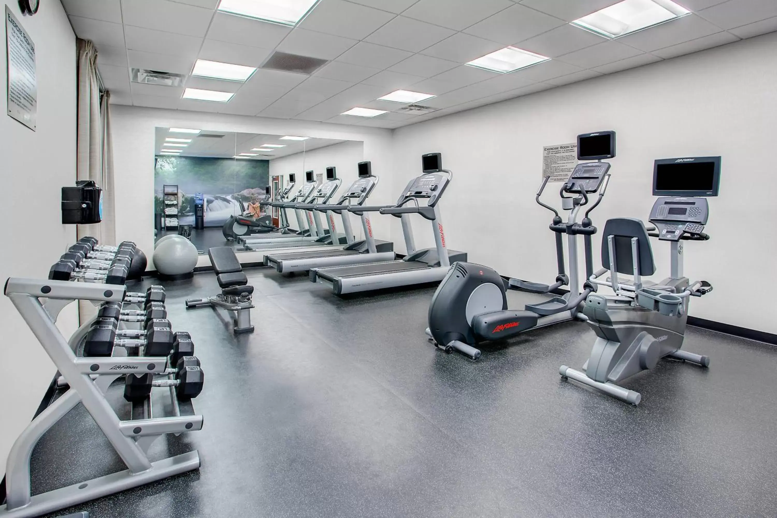 Fitness centre/facilities, Fitness Center/Facilities in SpringHill Suites Pigeon Forge