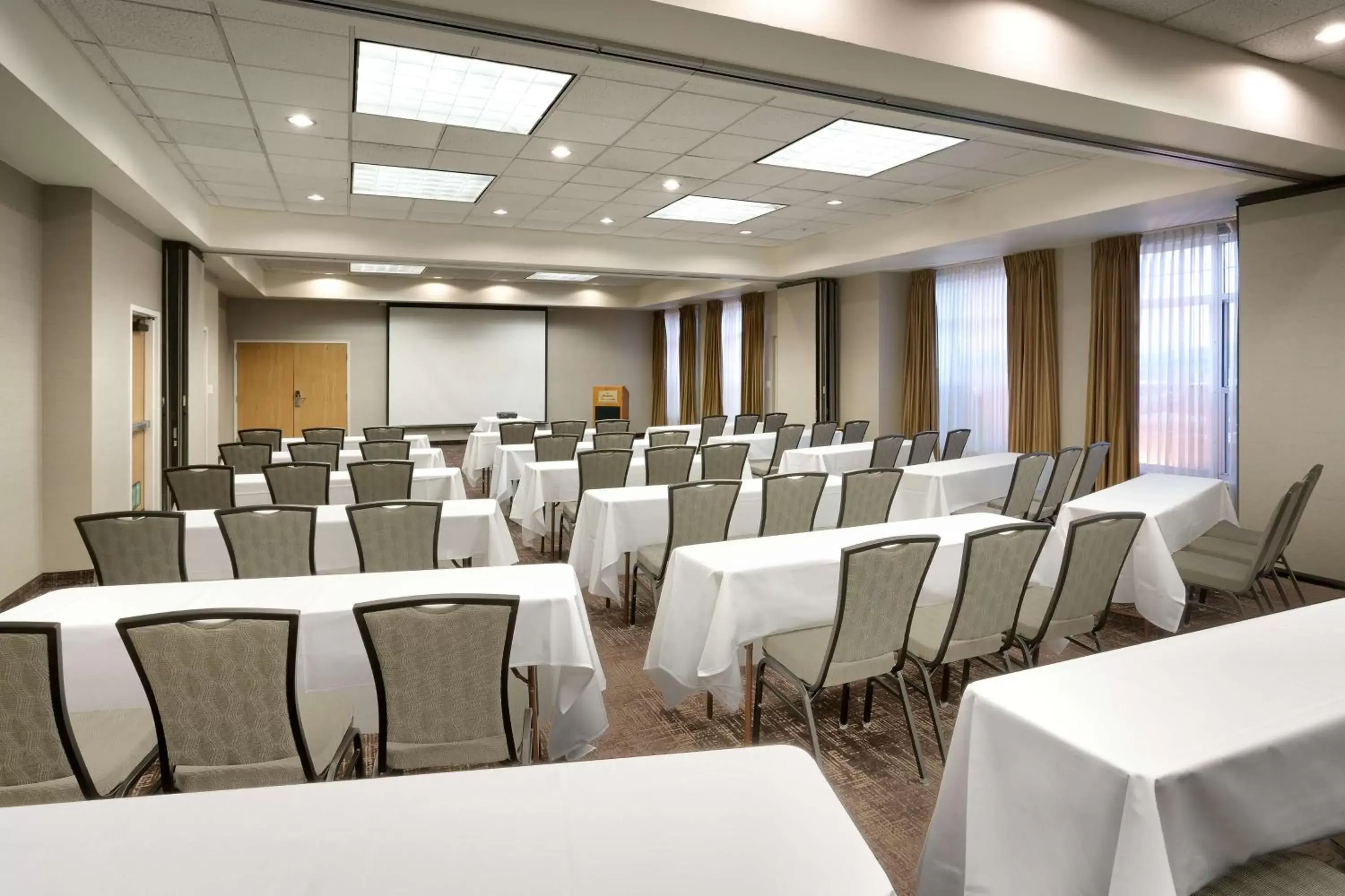 Meeting/conference room in Hampton Inn & Suites Orem/Provo