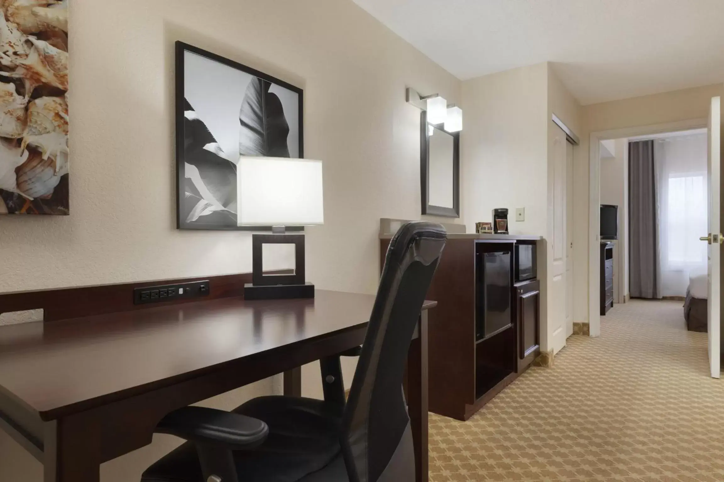 Photo of the whole room, TV/Entertainment Center in Country Inn & Suites by Radisson, St. Augustine Downtown Historic District, FL