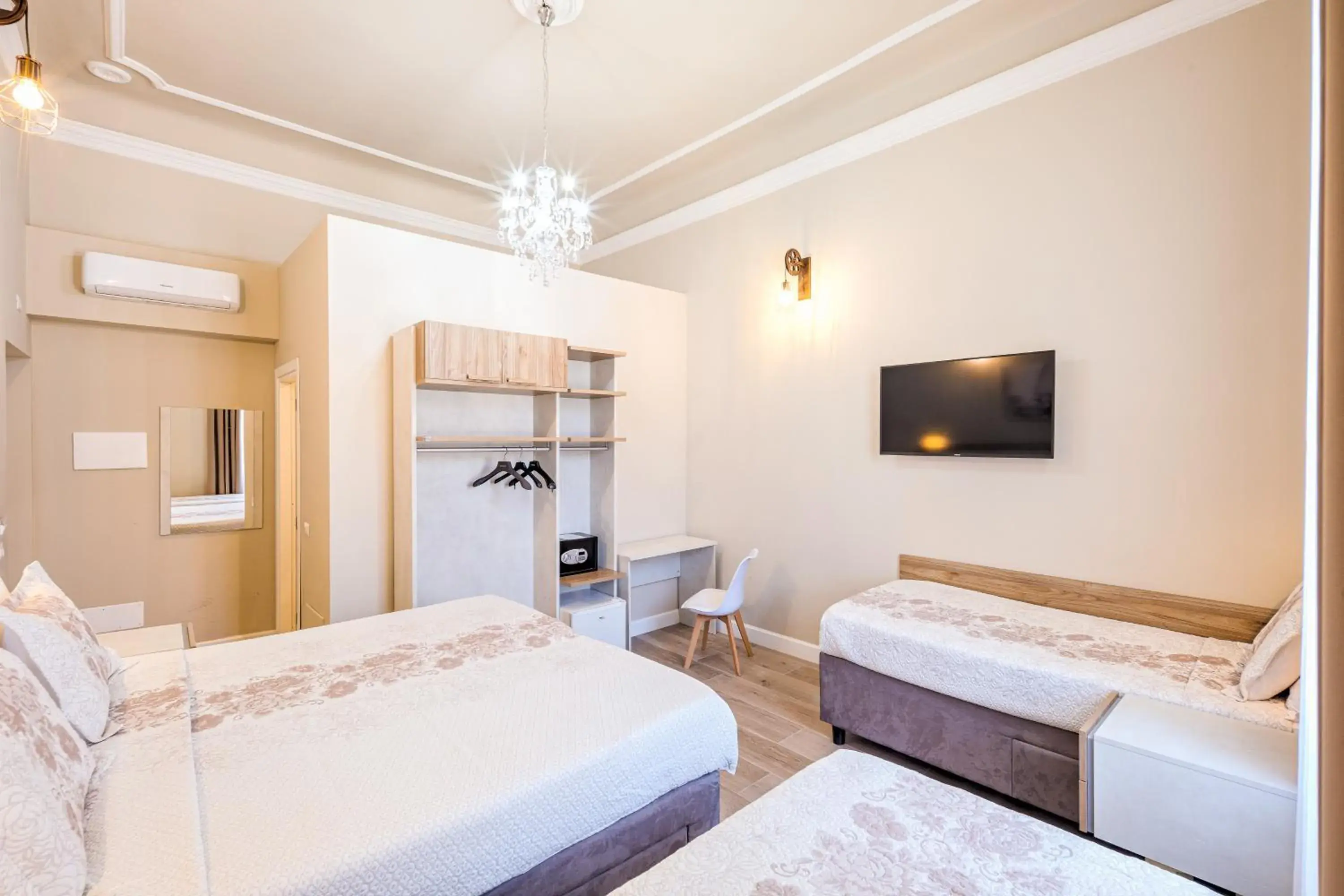 Bedroom, Bed in Hotel Bijou Roof Terrace Bedroom, Bed in Hotel Bijou Roof Terrace