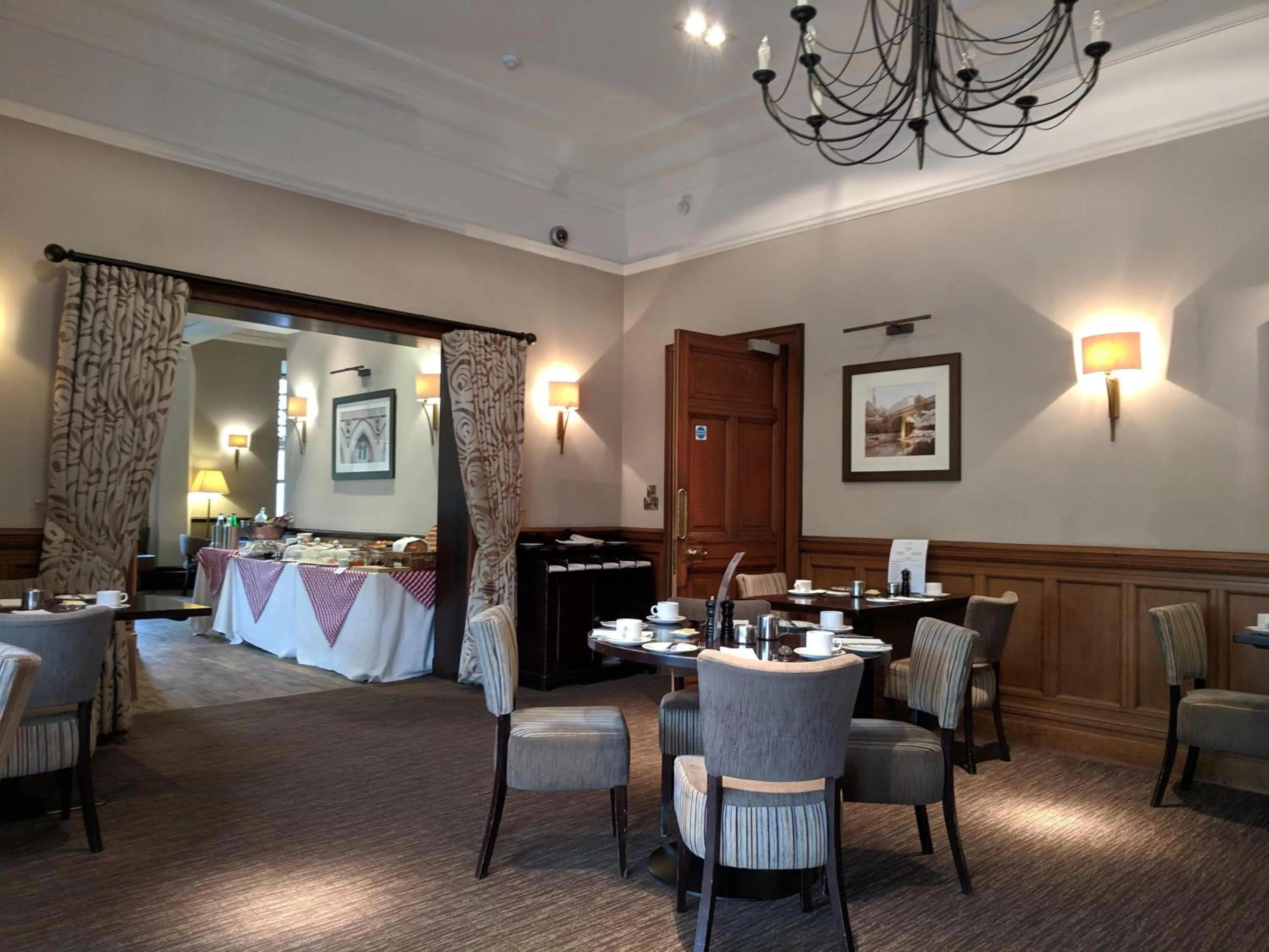 Restaurant/places to eat in Sherbrooke Castle Hotel