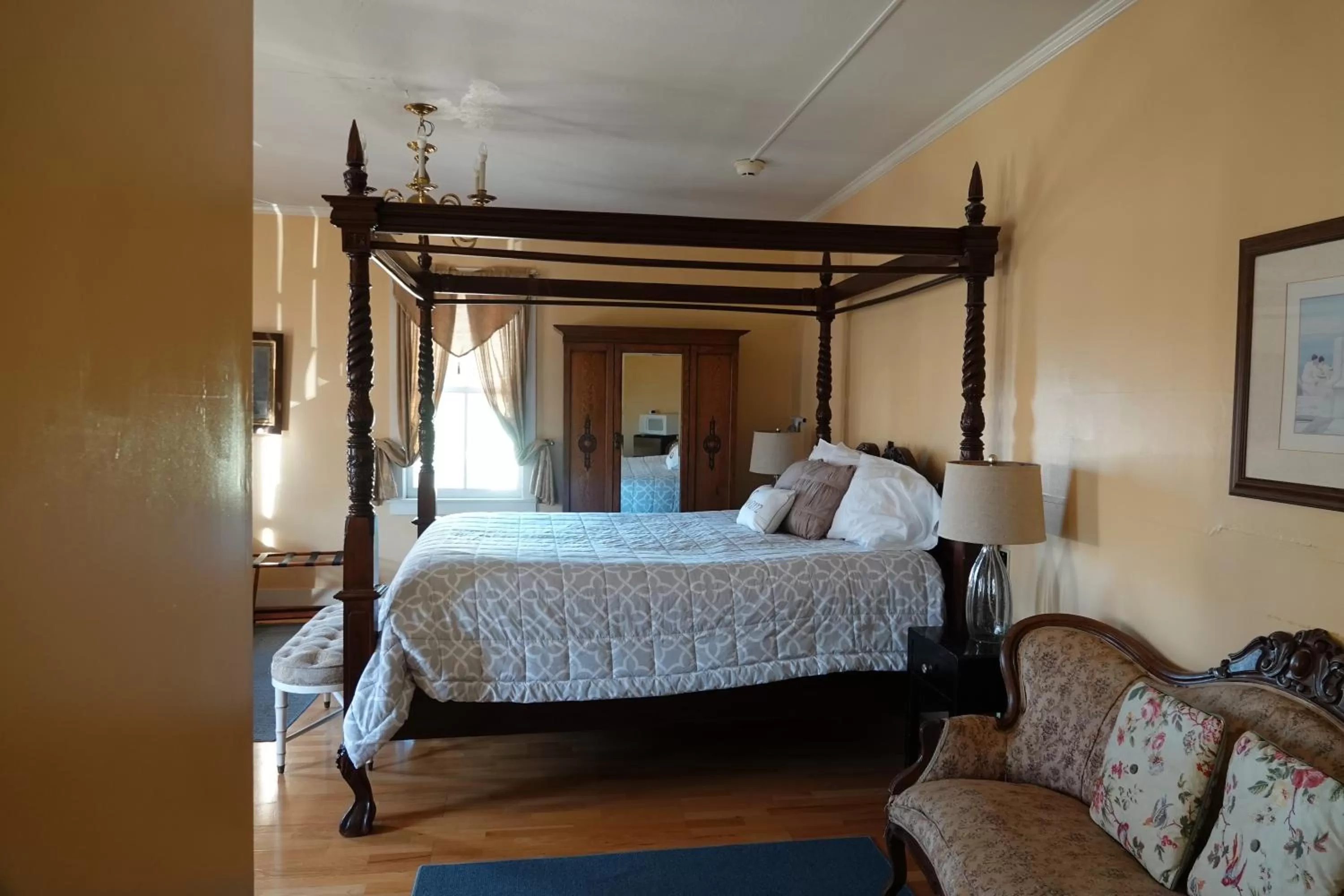 Bedroom, Bed in Union Hotel