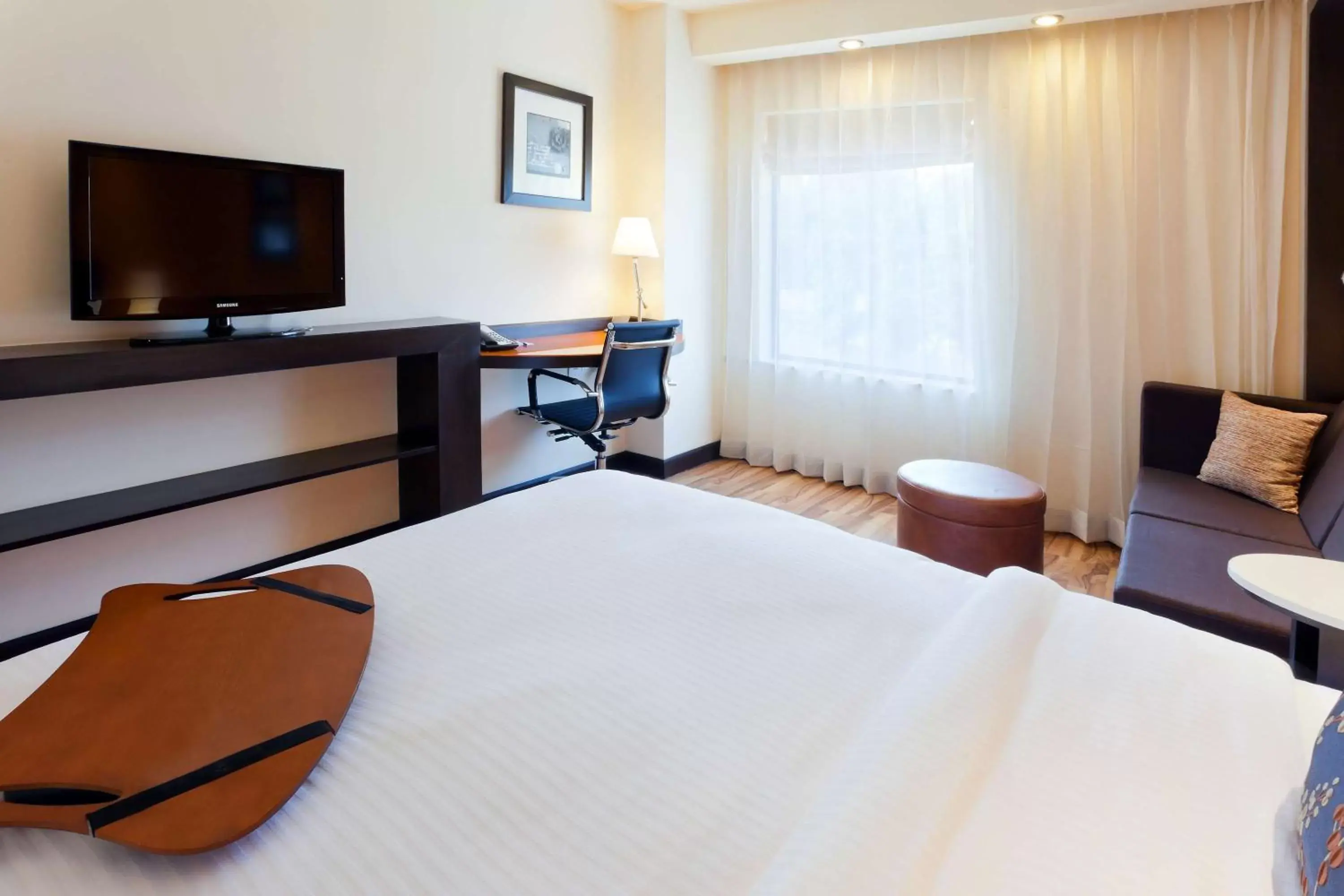 Bed in Hampton by Hilton Vadodara-Alkapuri Bed in Hampton by Hilton Vadodara-Alkapuri