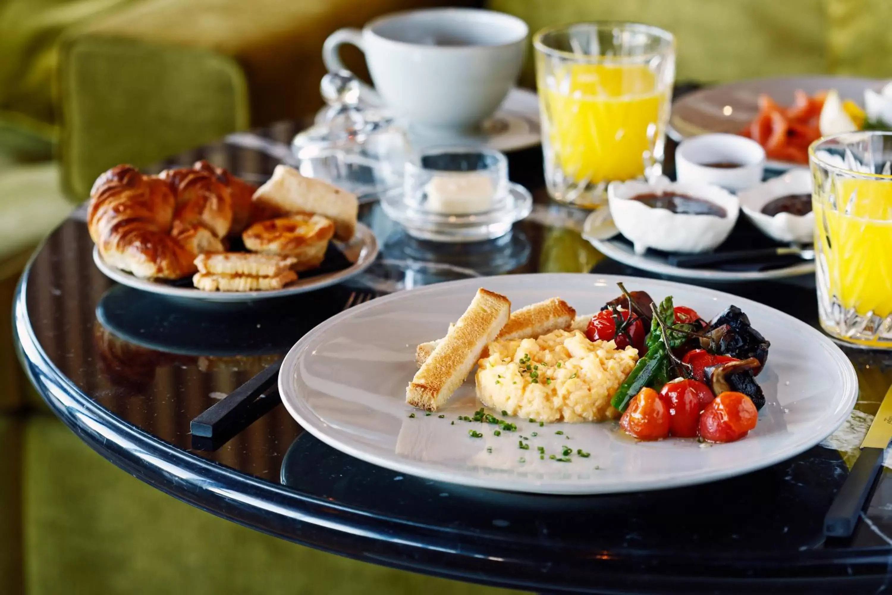 Buffet breakfast in Memmo Príncipe Real - Design Hotels