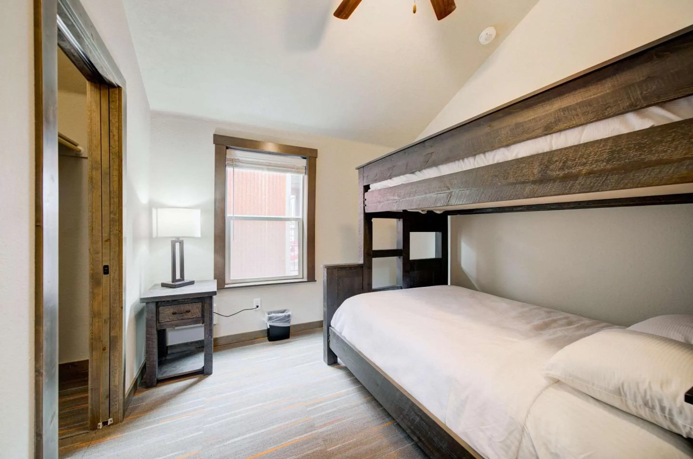 Bedroom, Bunk Bed in The Ridgeline Hotel at Yellowstone, Ascend Hotel Collection