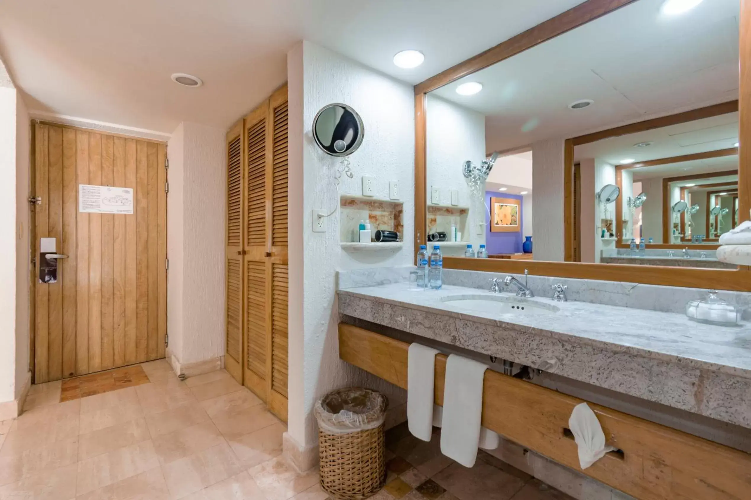 Bathroom in Puerto Aventuras Hotel & Beach Club