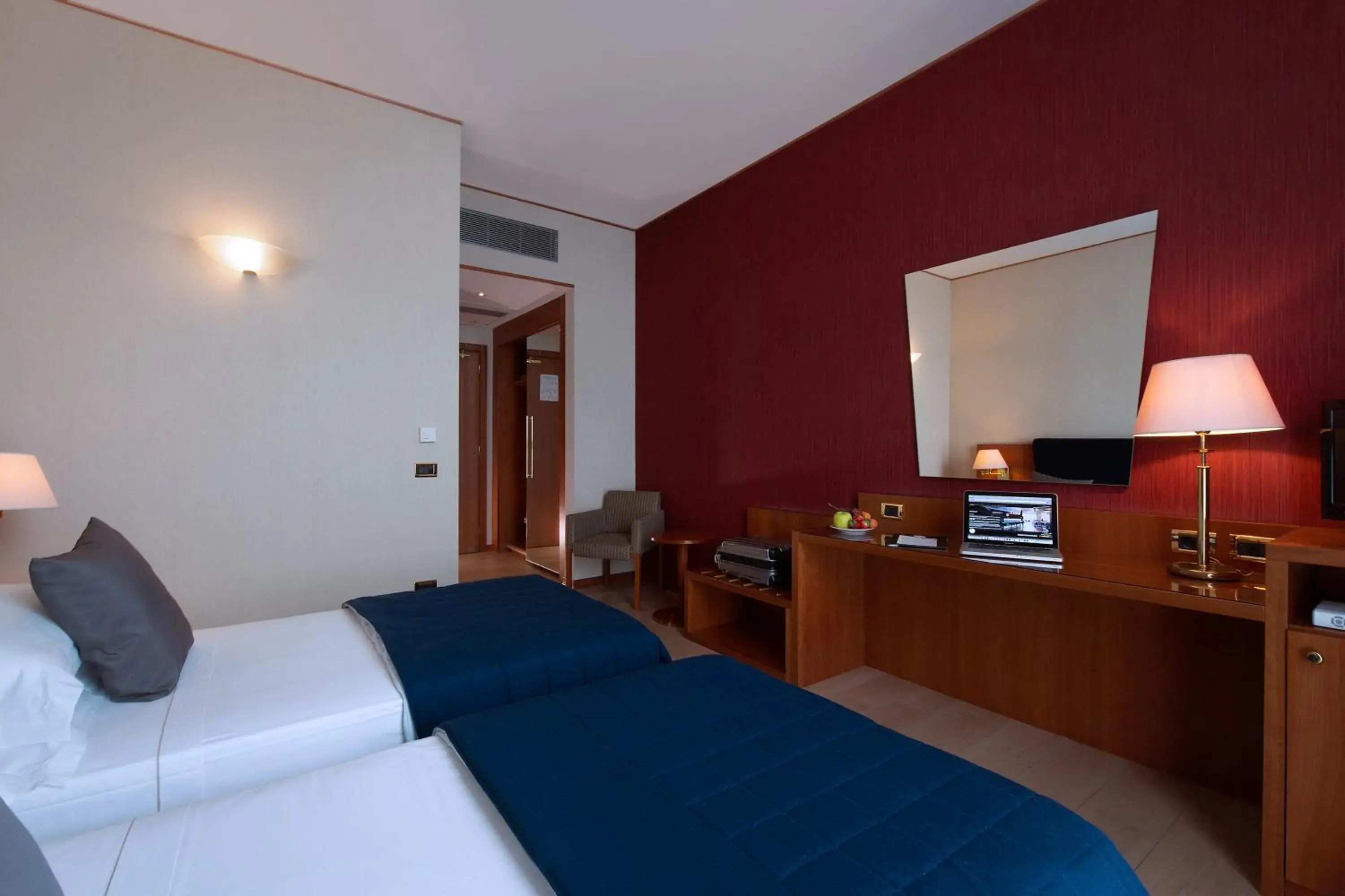 Bedroom, Room Photo in Cdh Hotel Parma & Congressi