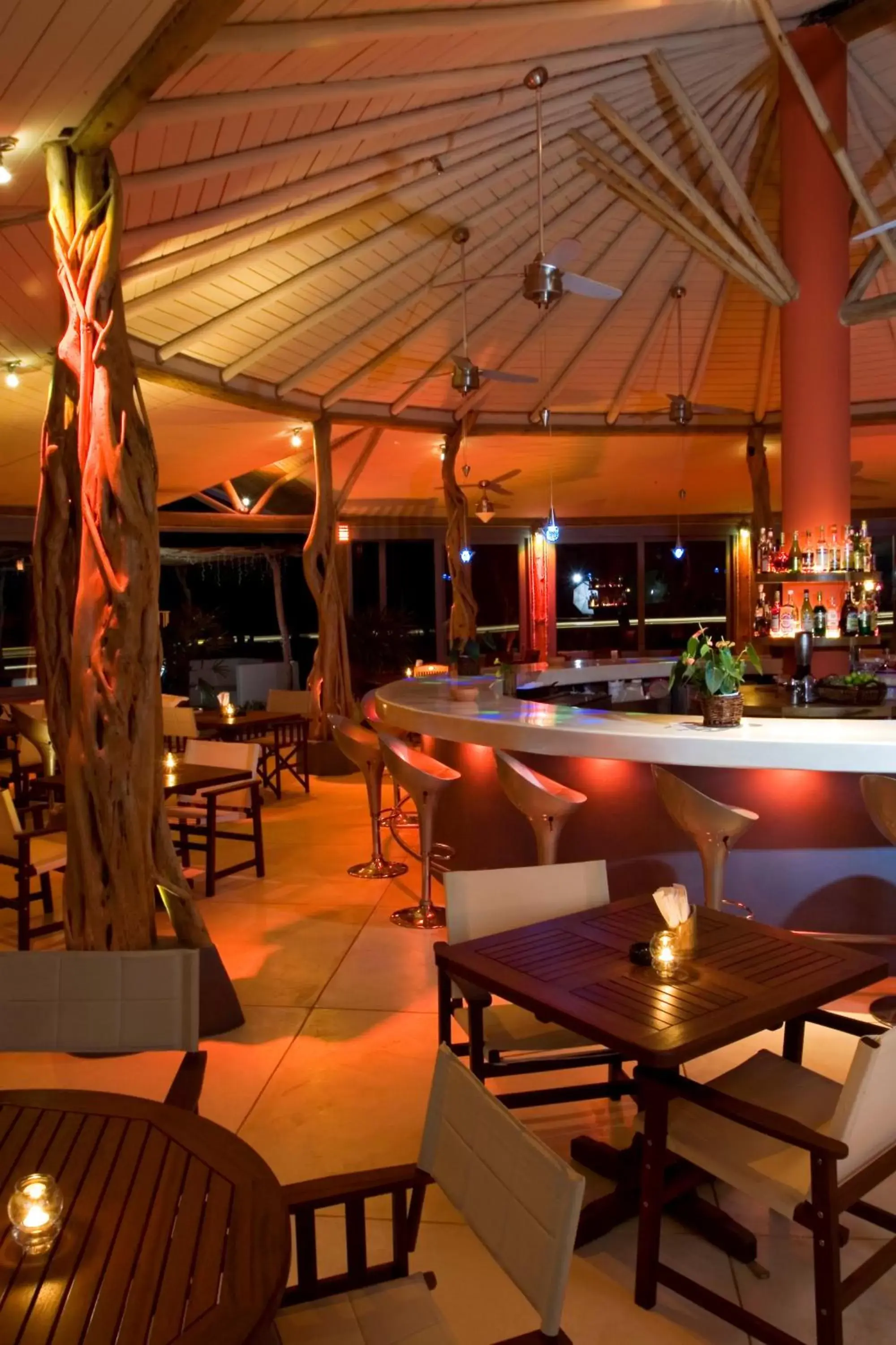 Lounge or bar, Restaurant/Places to Eat in Hotel Alisei