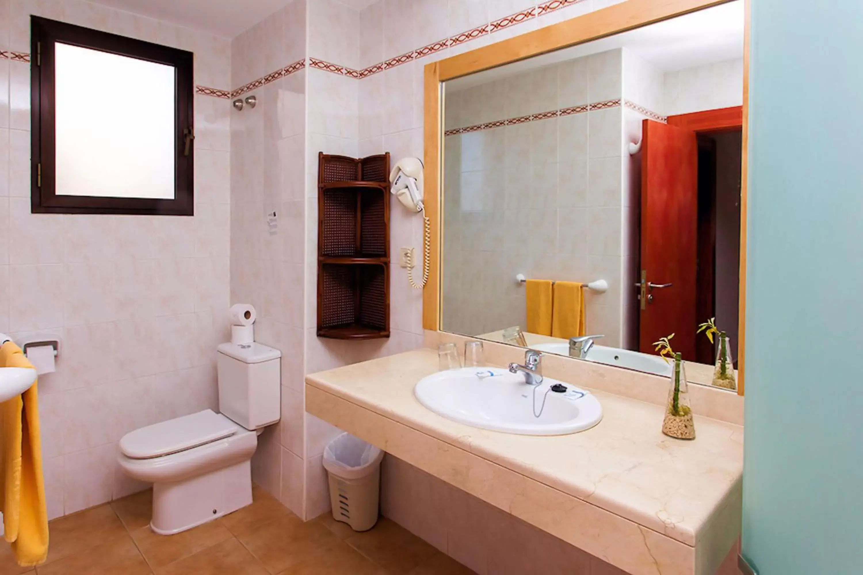 Bathroom in SBH Hotel Royal Mónica