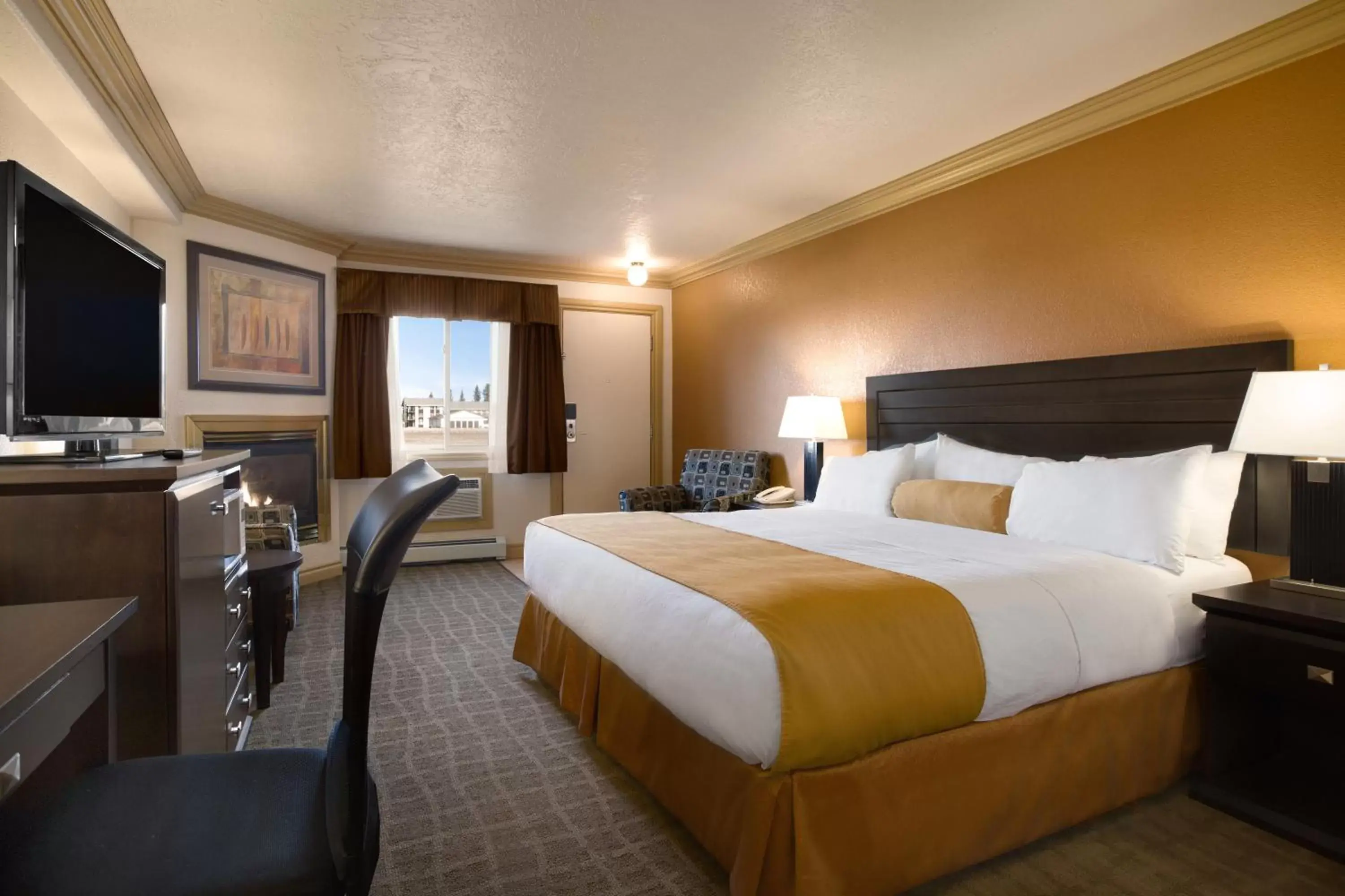Bed in Days Inn by Wyndham High Level Bed in Days Inn by Wyndham High Level