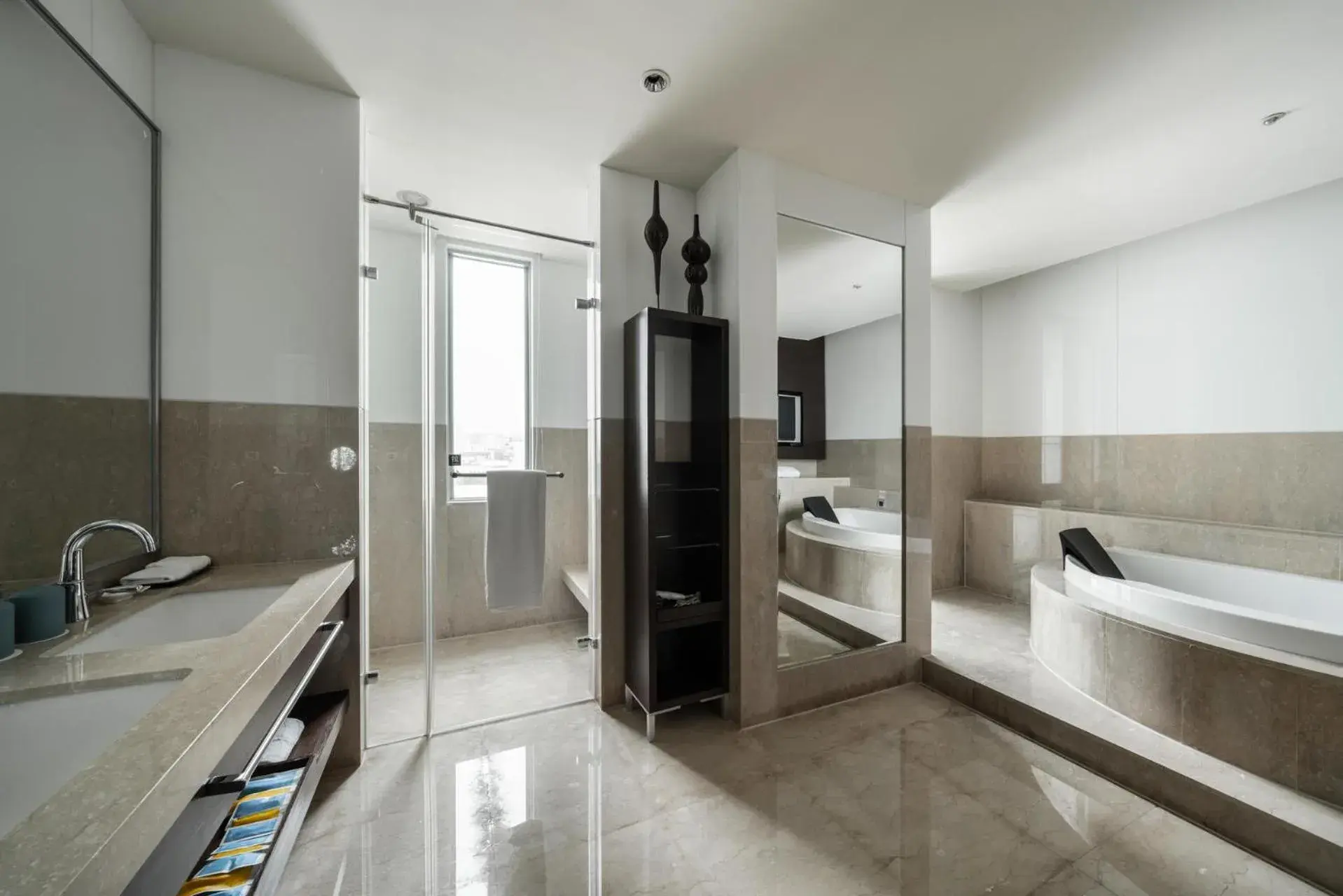 Bathroom in Taipung Suites