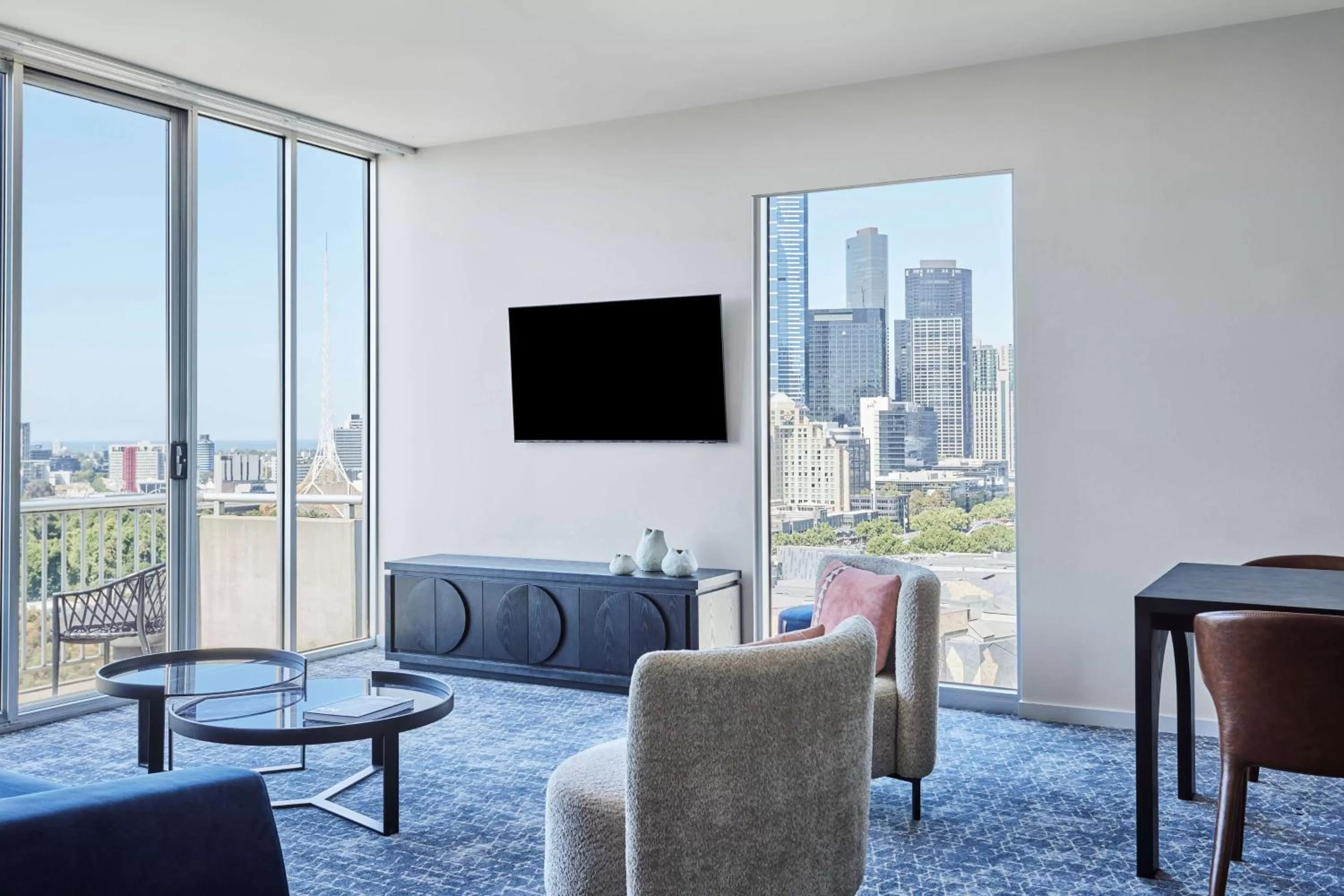 Living room in Adina Apartment Hotel Melbourne Flinders Street