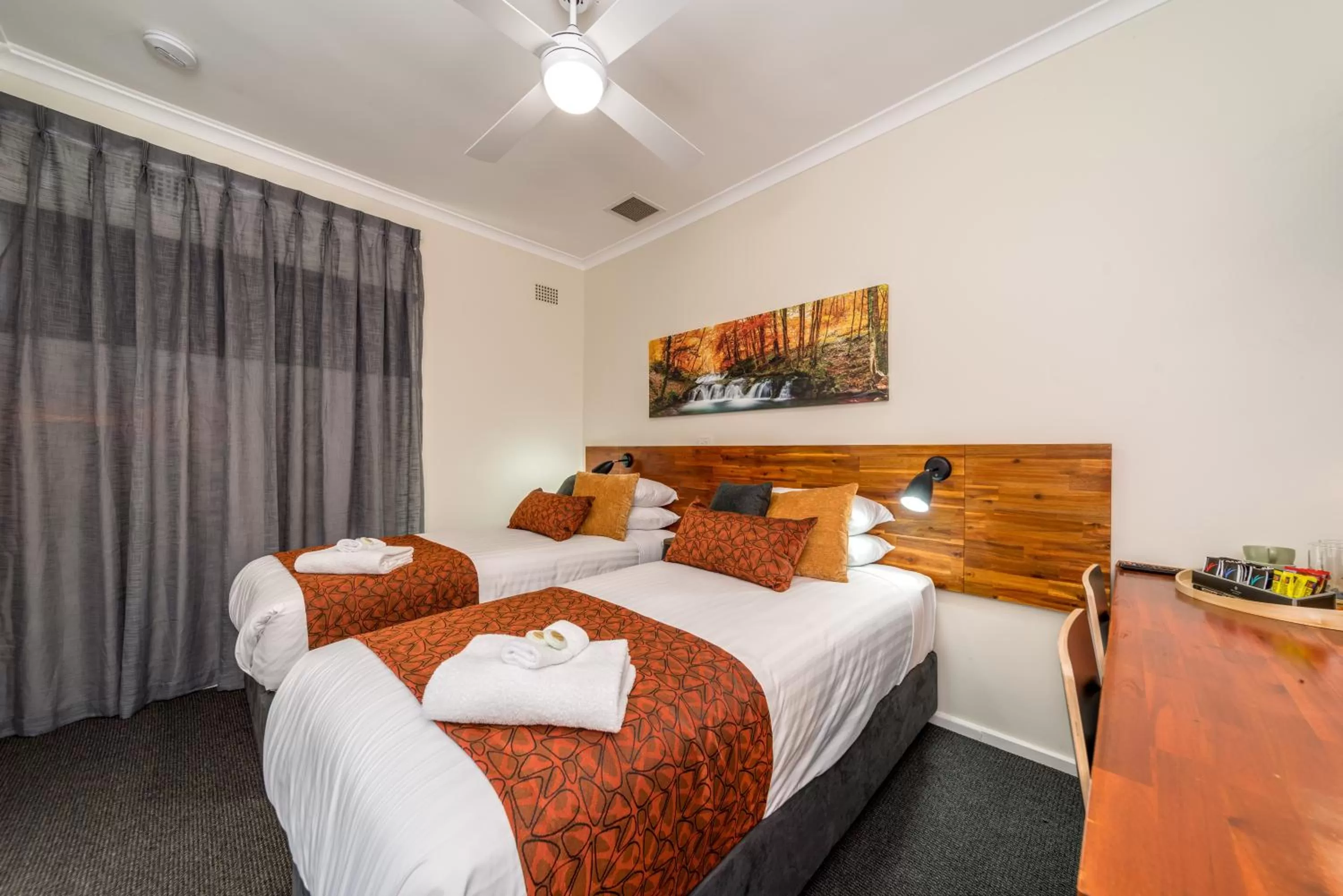 Bed in Black Sheep Motel Goulburn