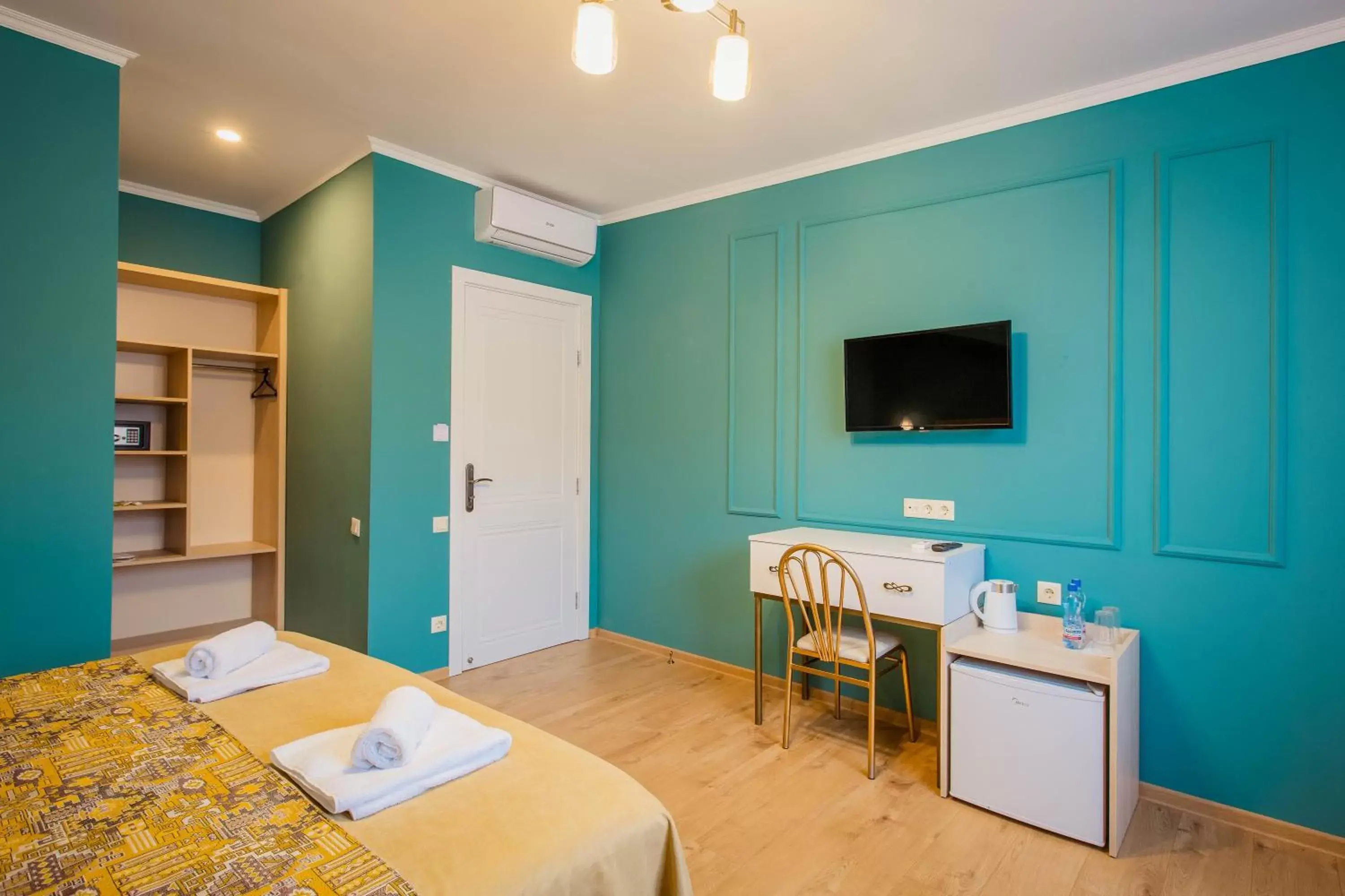 Large Double Room in Galaktioni 22 Large Double Room in Galaktioni 22