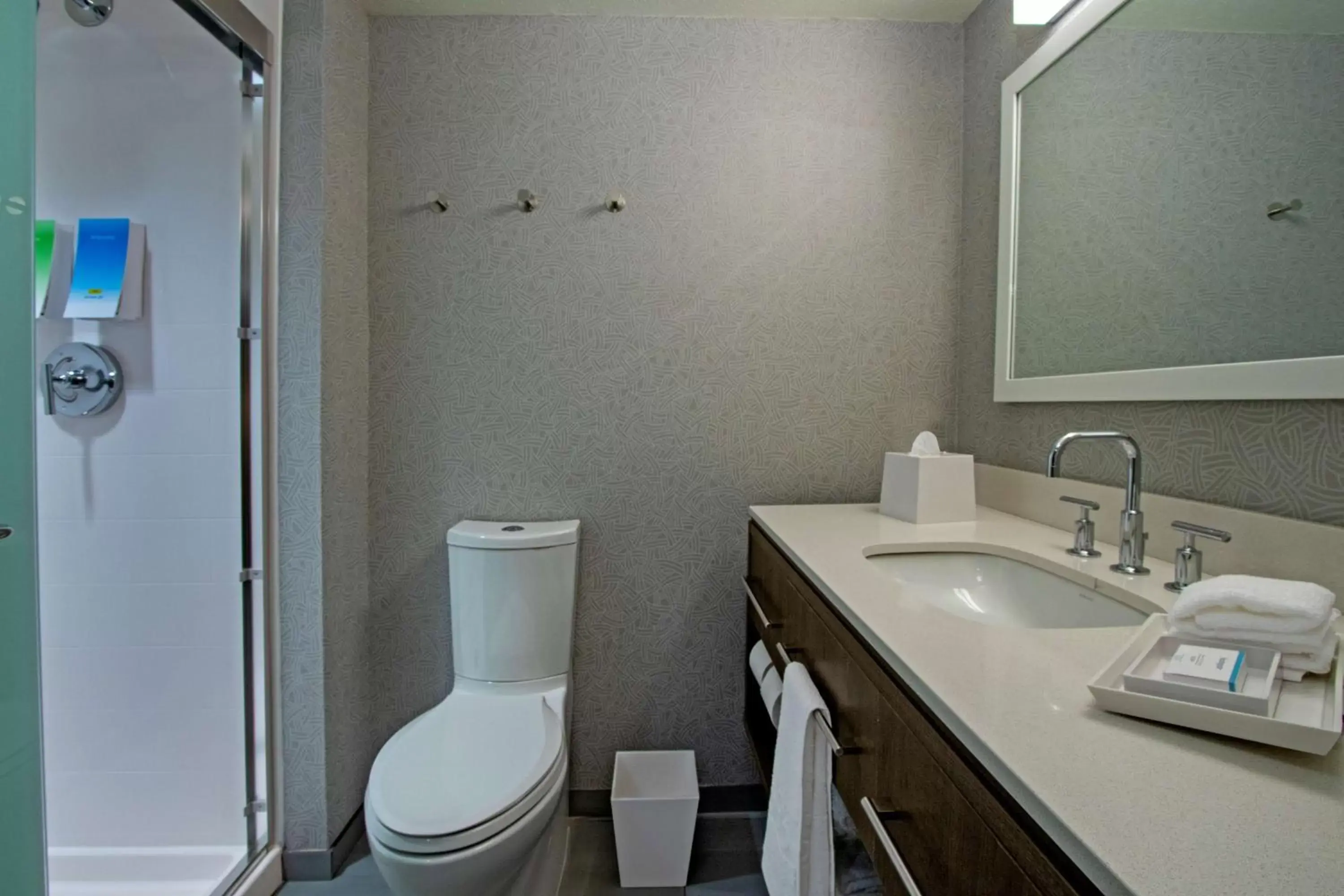 Bathroom in Home2 Suites By Hilton Grove City Columbus