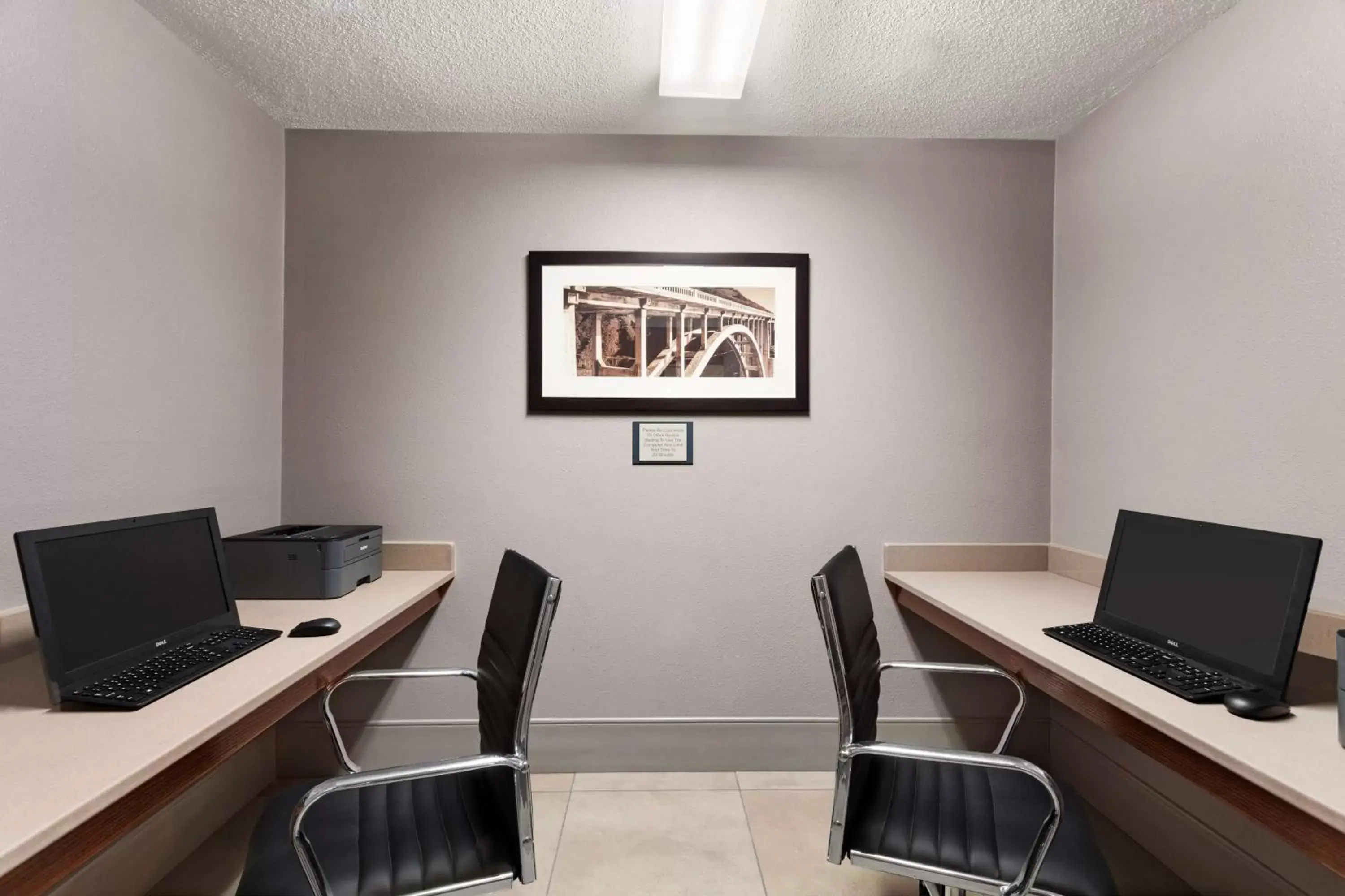 On site, Business Area/Conference Room in Country Inn & Suites by Radisson, Fort Dodge, IA