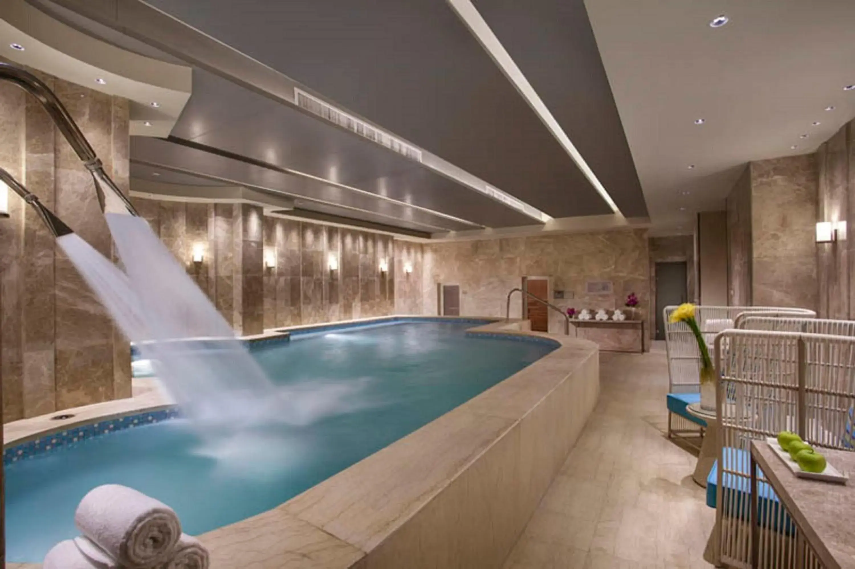 Swimming pool in Somerset Wusheng Wuhan Swimming pool in Somerset Wusheng Wuhan