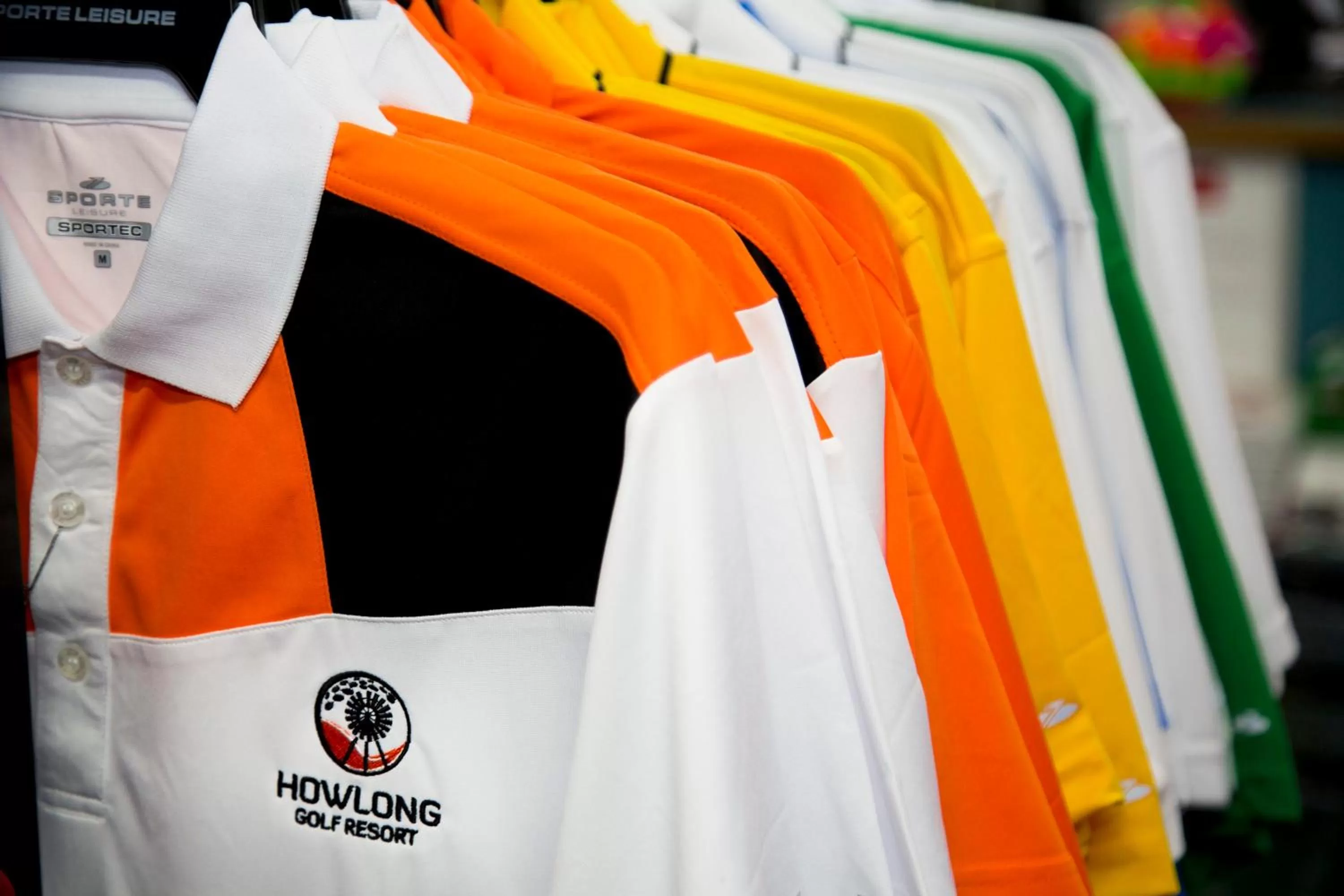 On-site shops in Howlong Golf Resort