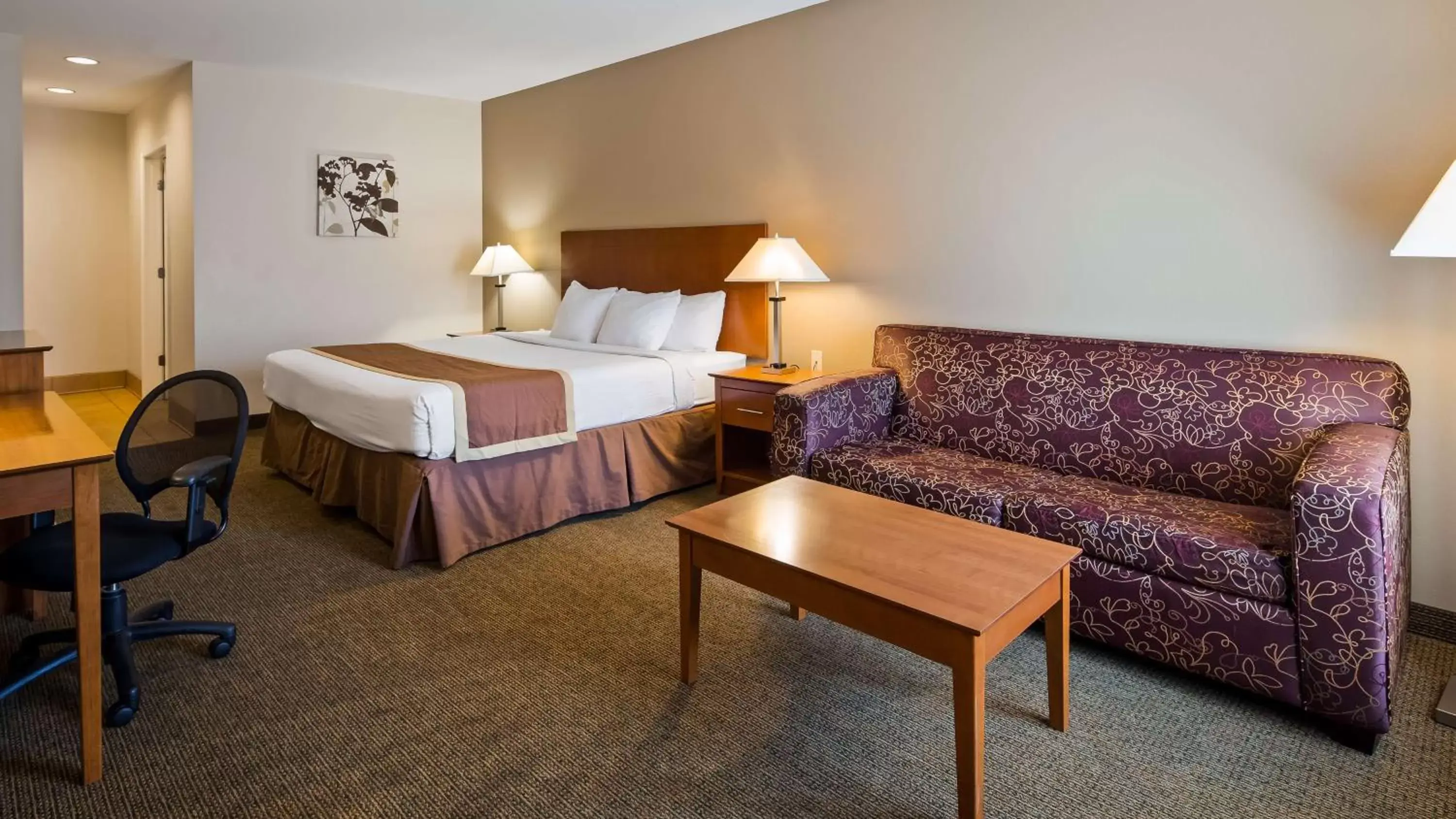 Photo of the whole room in Best Western Williamsport Inn