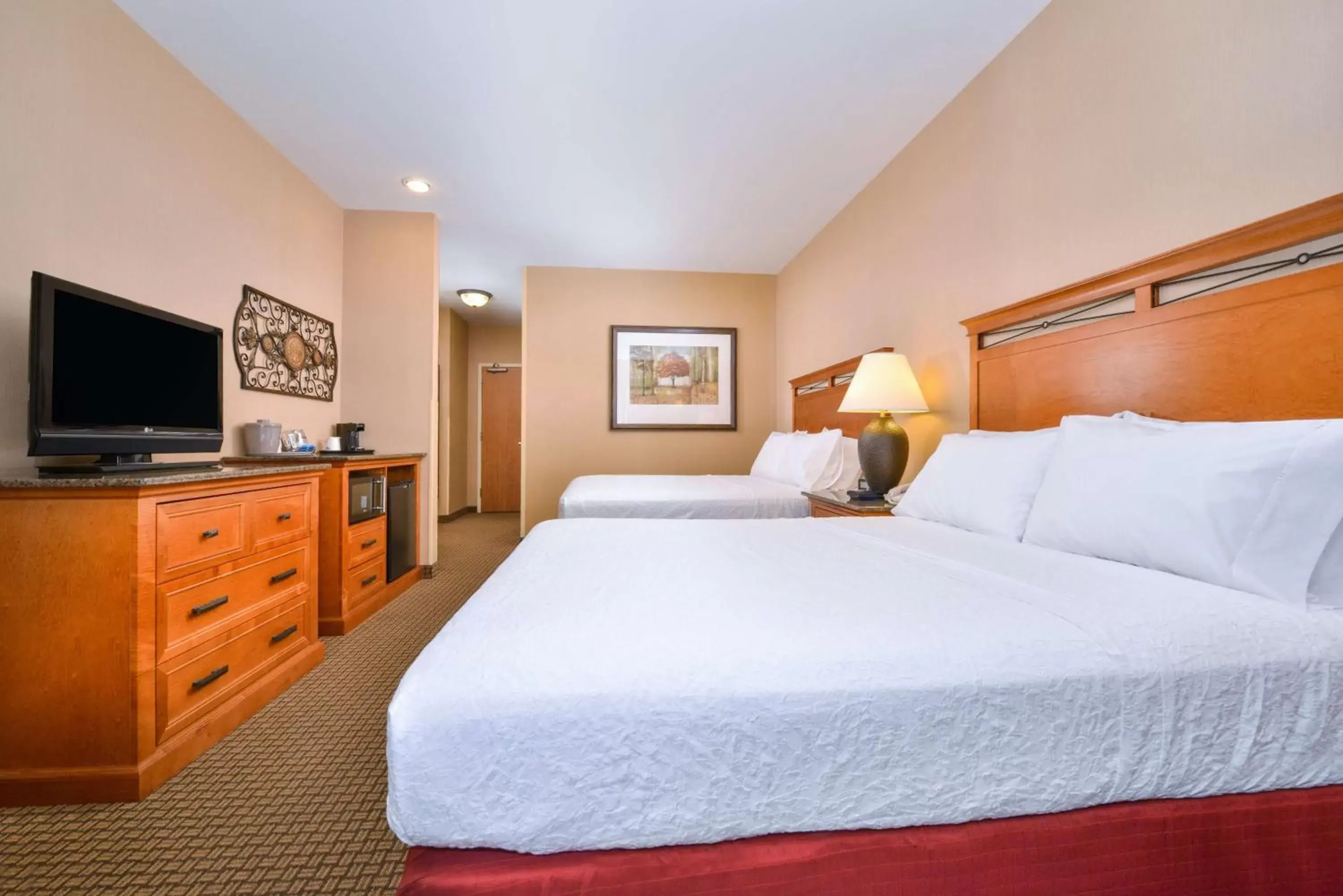 Bedroom, Bed in Hampton Inn and Suites Coeur d'Alene