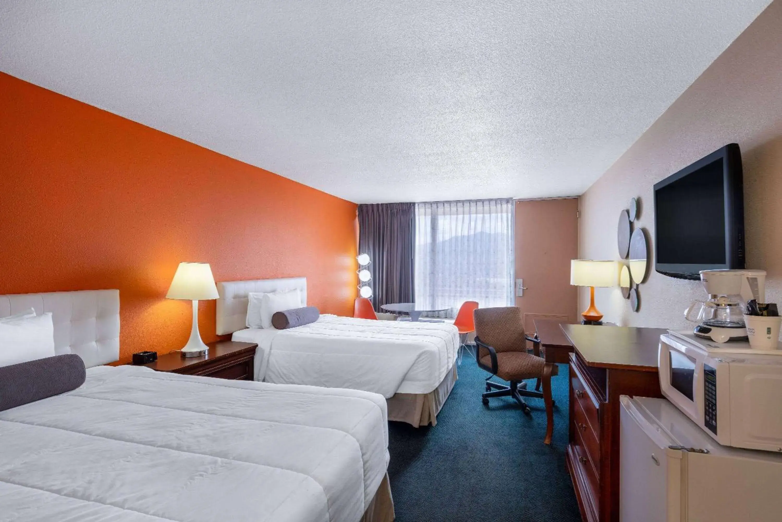 Photo of the whole room in Howard Johnson by Wyndham Salem Hotel & Conference Center
