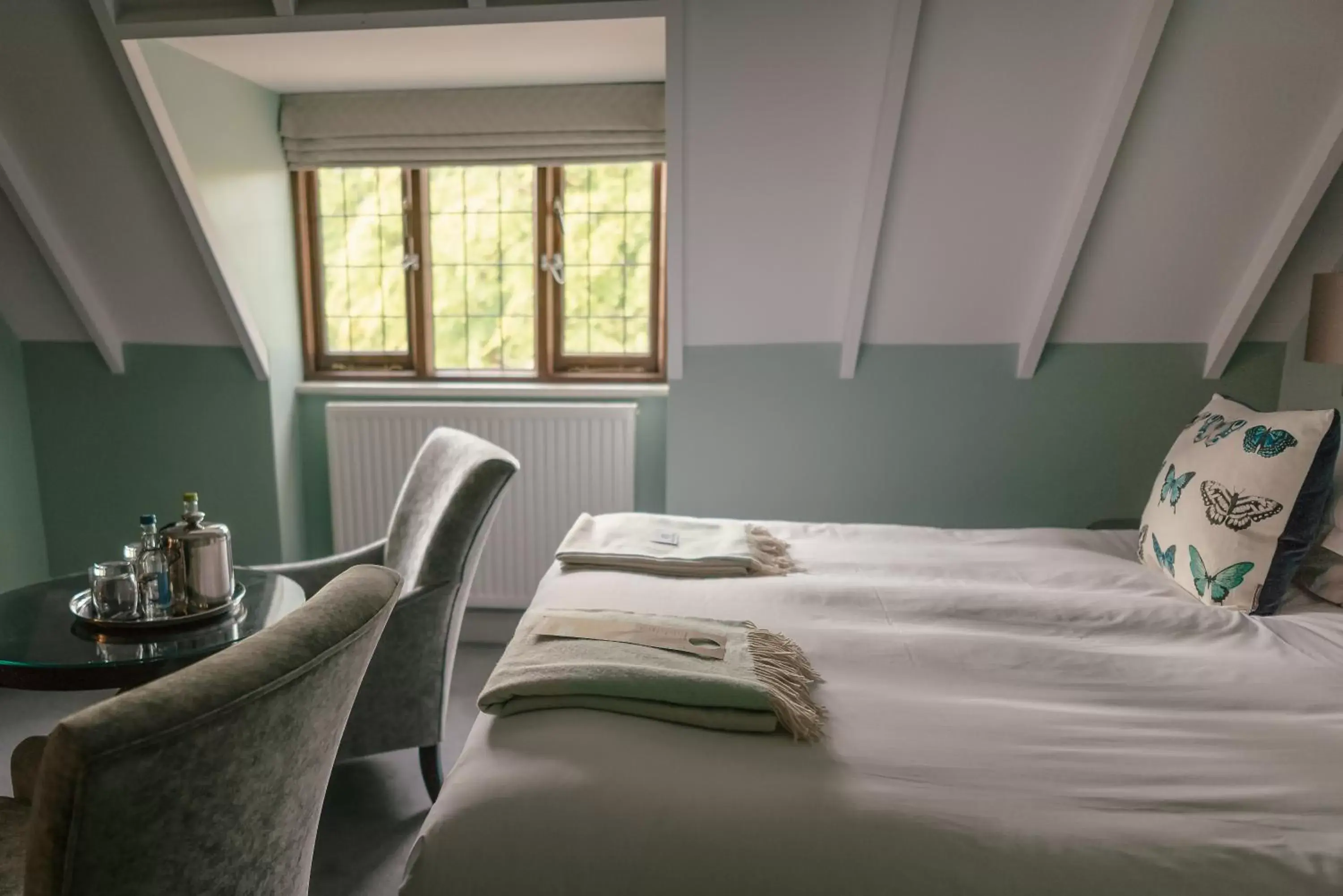 Bedroom, Bed in Hogarths Stone Manor