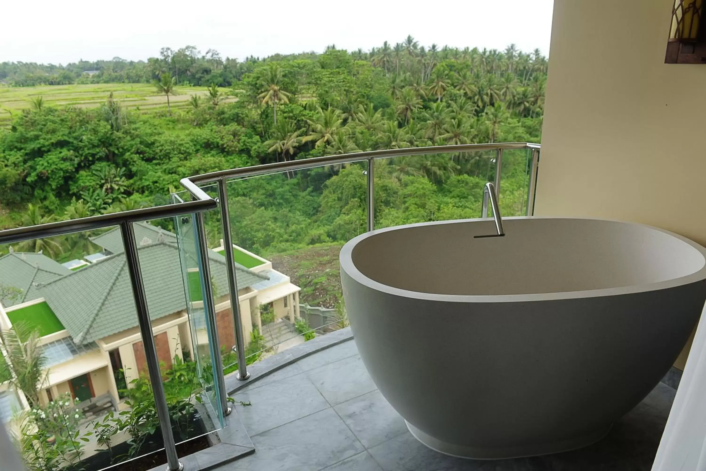 Balcony/Terrace in SereS Springs Resort & Spa, Singakerta