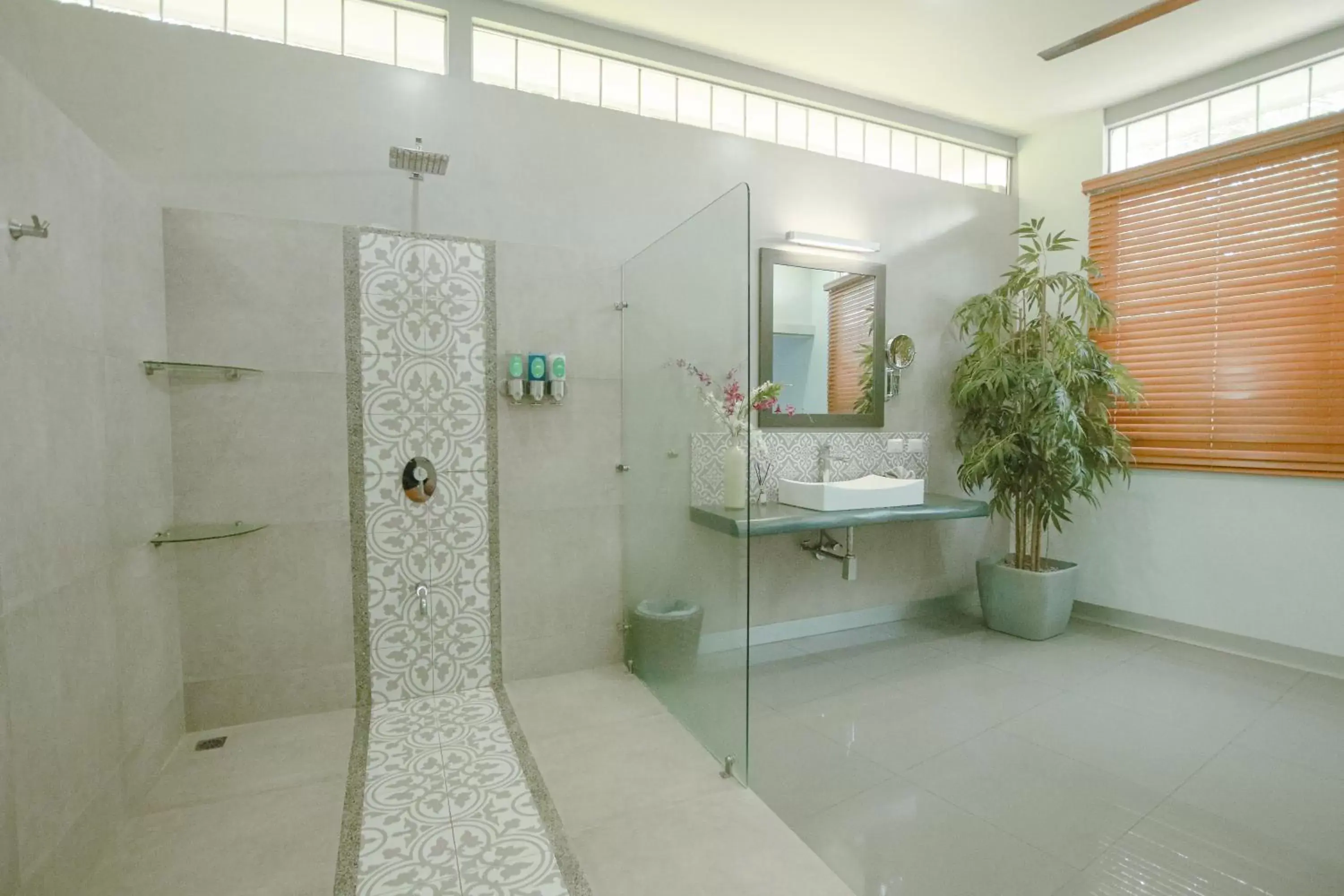 Bathroom in Tamarindo Bay Boutique Hotel - Adults Only