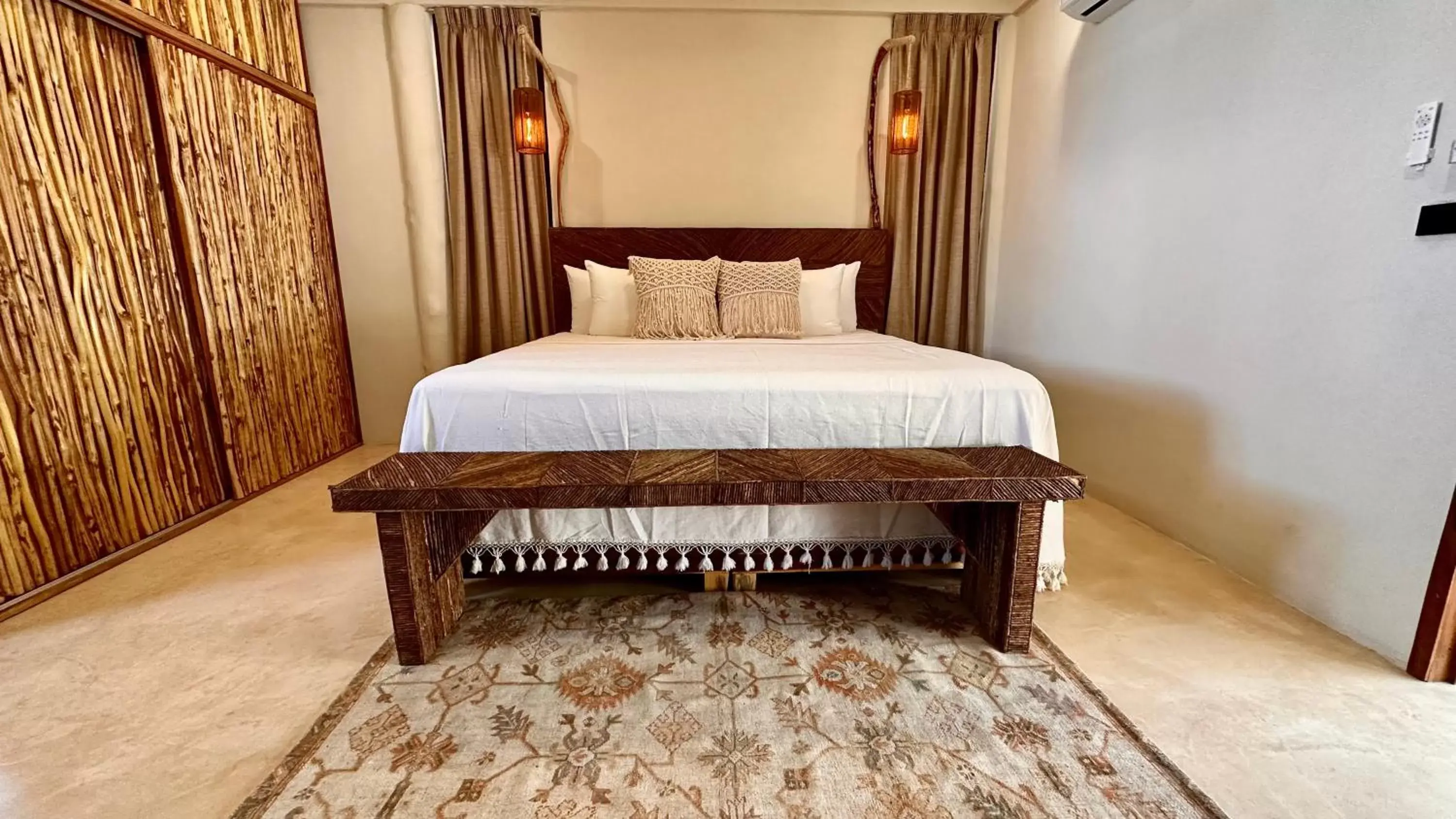 Bed in Orchid Beach House Adults Only
