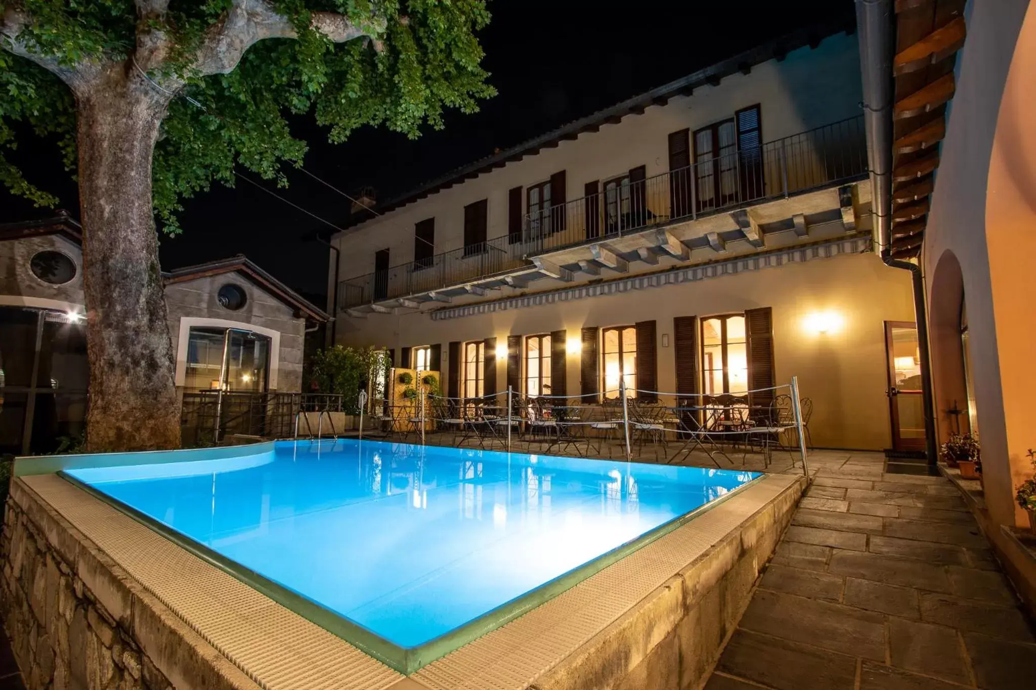 Property building, Swimming Pool in Albergo Le Due Corti