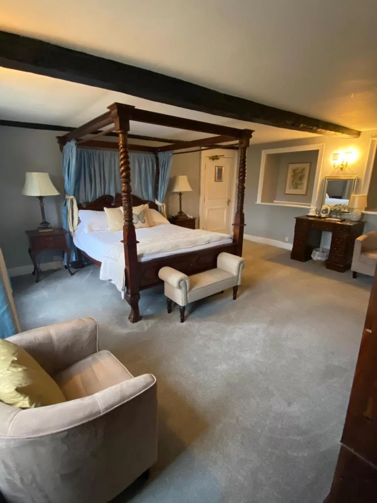 Photo of the whole room, Bed in Guyers House Hotel and Restaurant