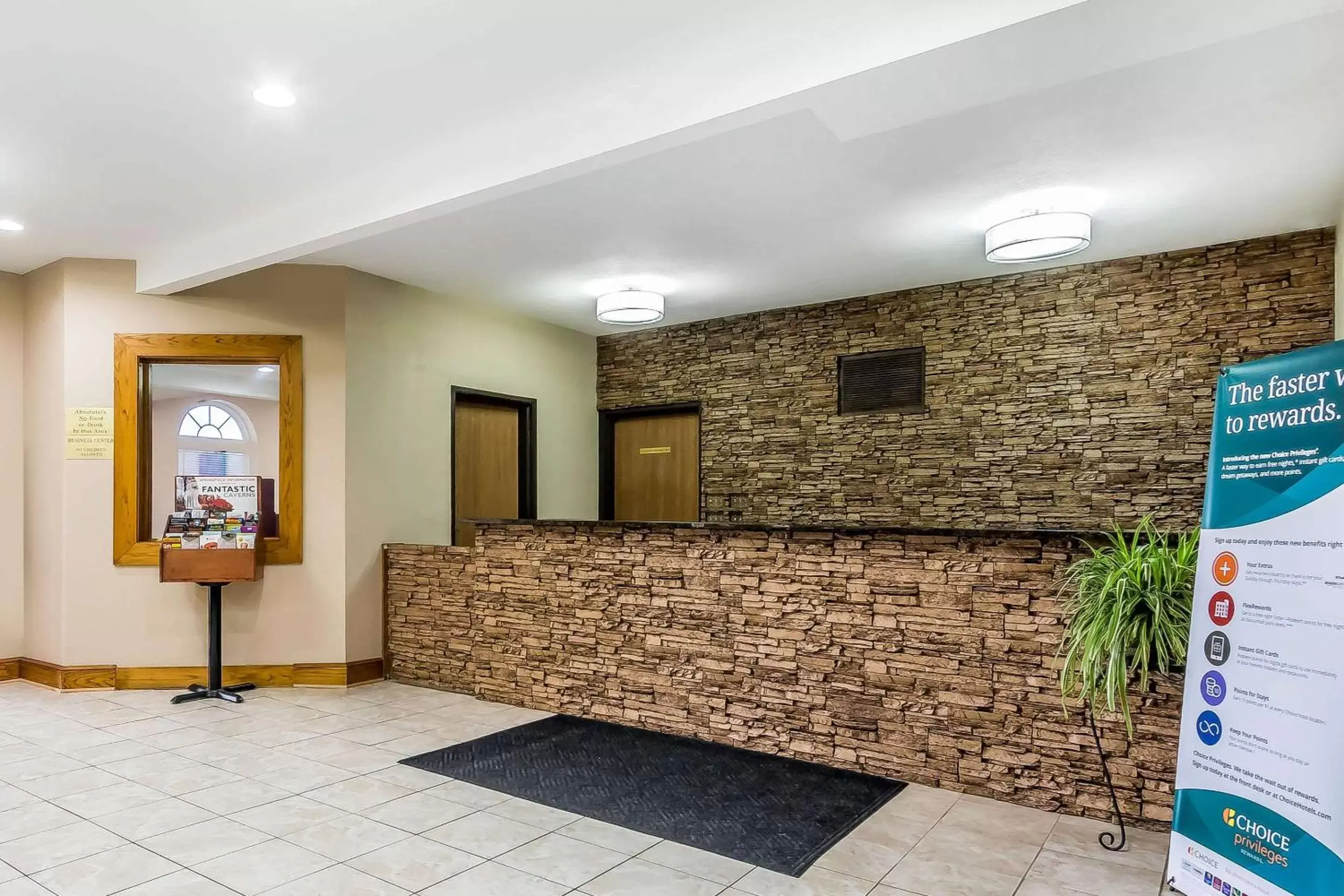 Lobby or reception, Lobby/Reception in Quality Inn & Suites Chesterfield Village