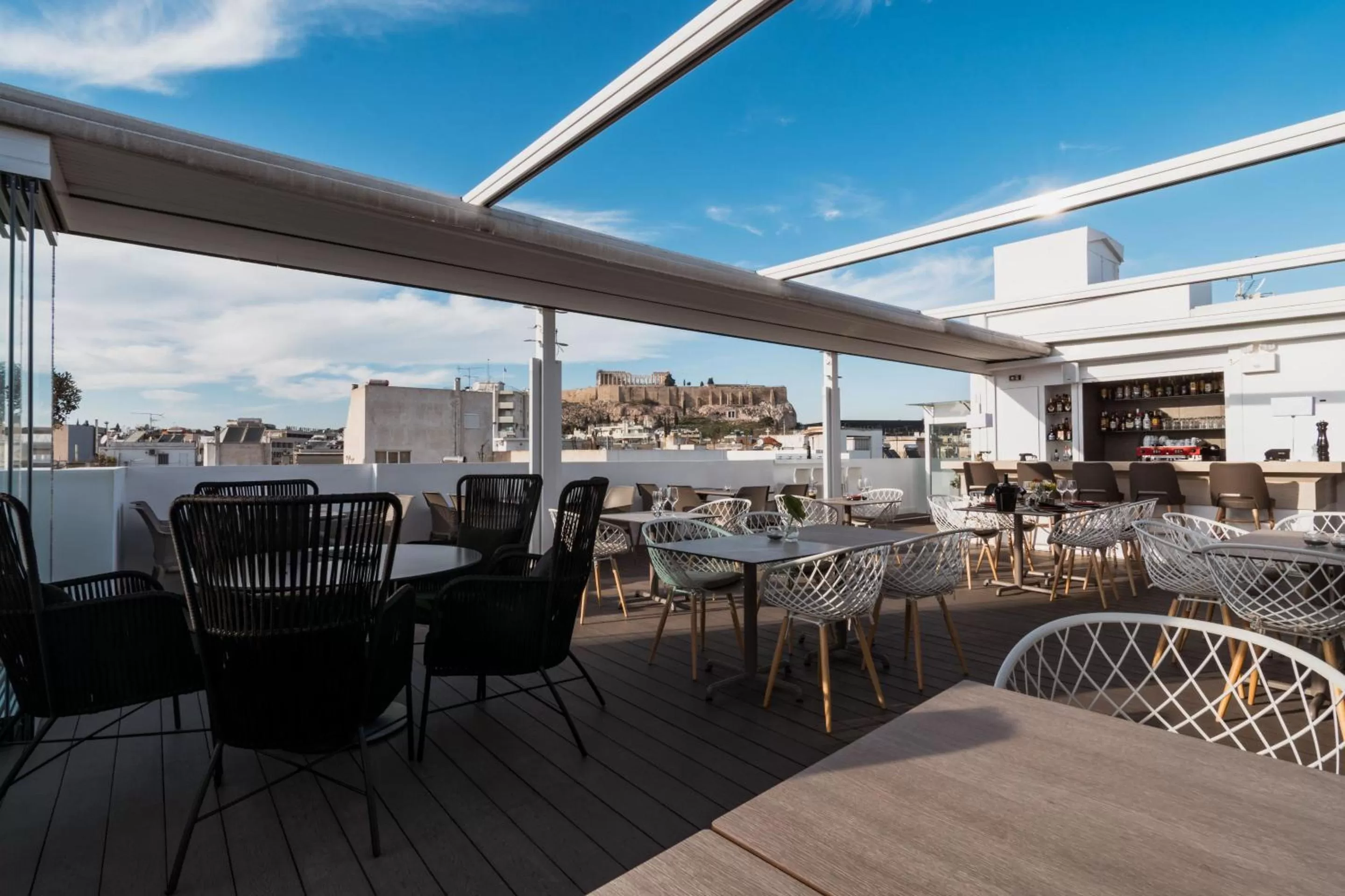 Restaurant/places to eat in Acropolis Select