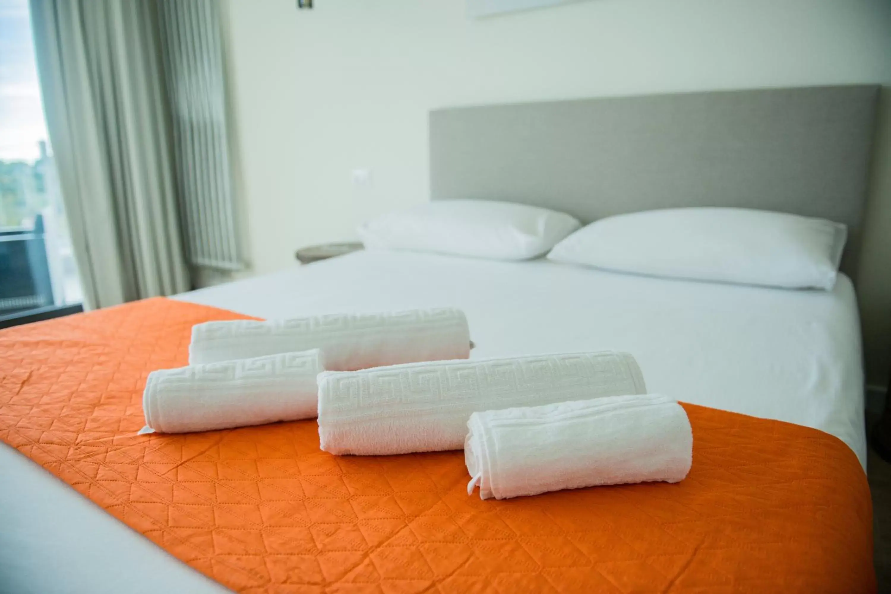 towels, Bed in Divina Perla