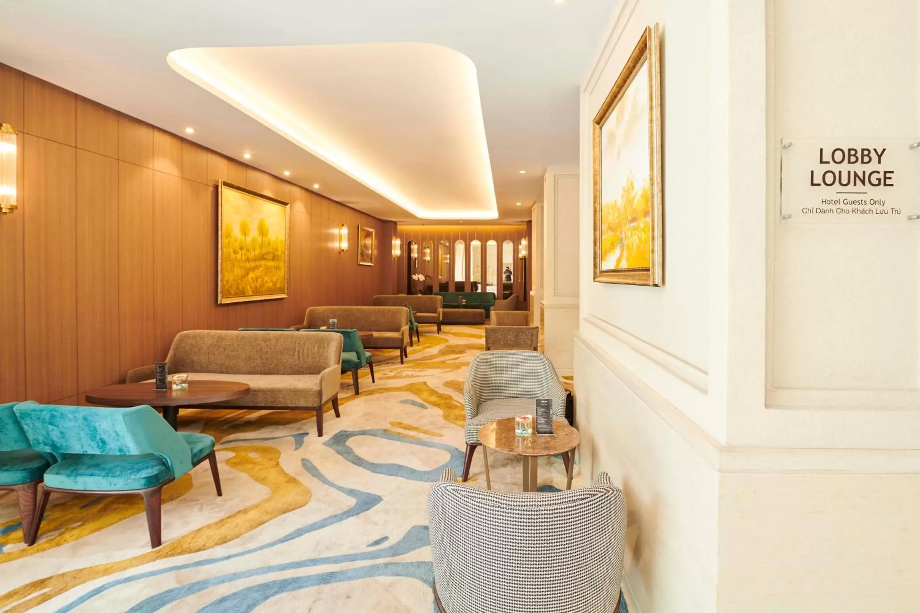 Lounge or bar, Seating Area in Eastin Grand Hotel Saigon