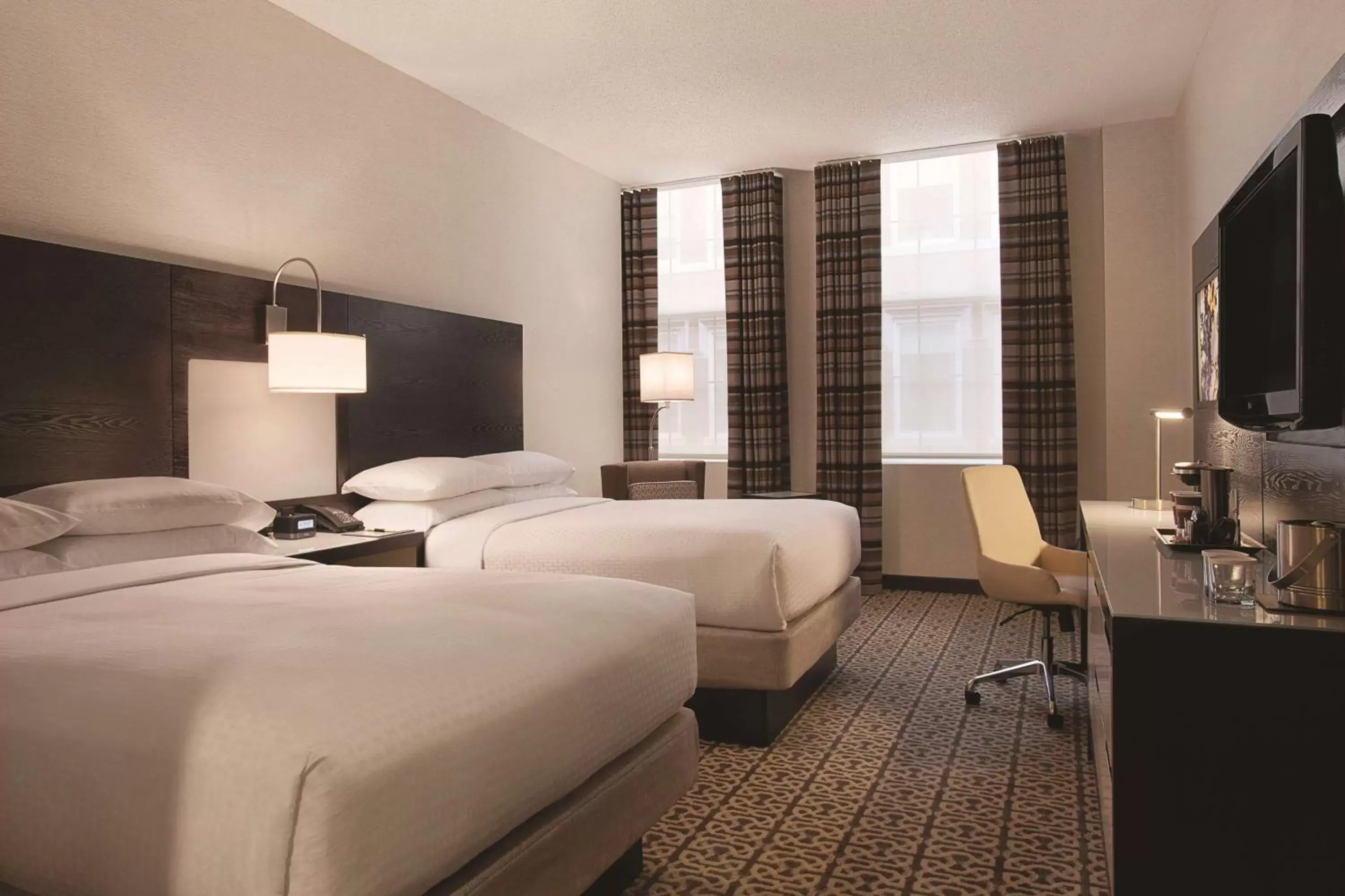 Bedroom, Bed in DoubleTree by Hilton Hotel Boston - Downtown