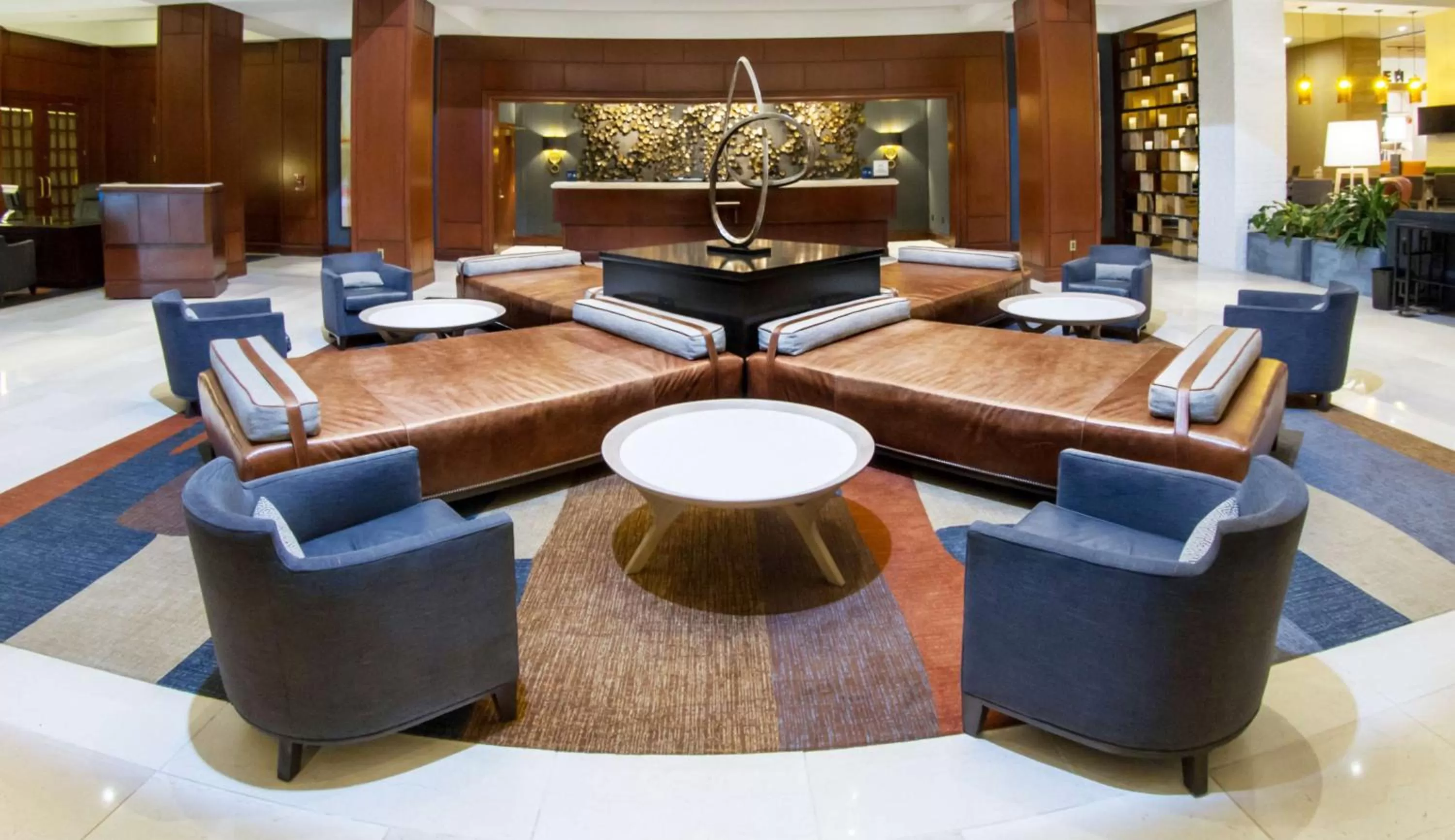 Lobby or reception in Hilton Harrisburg near Hershey Park