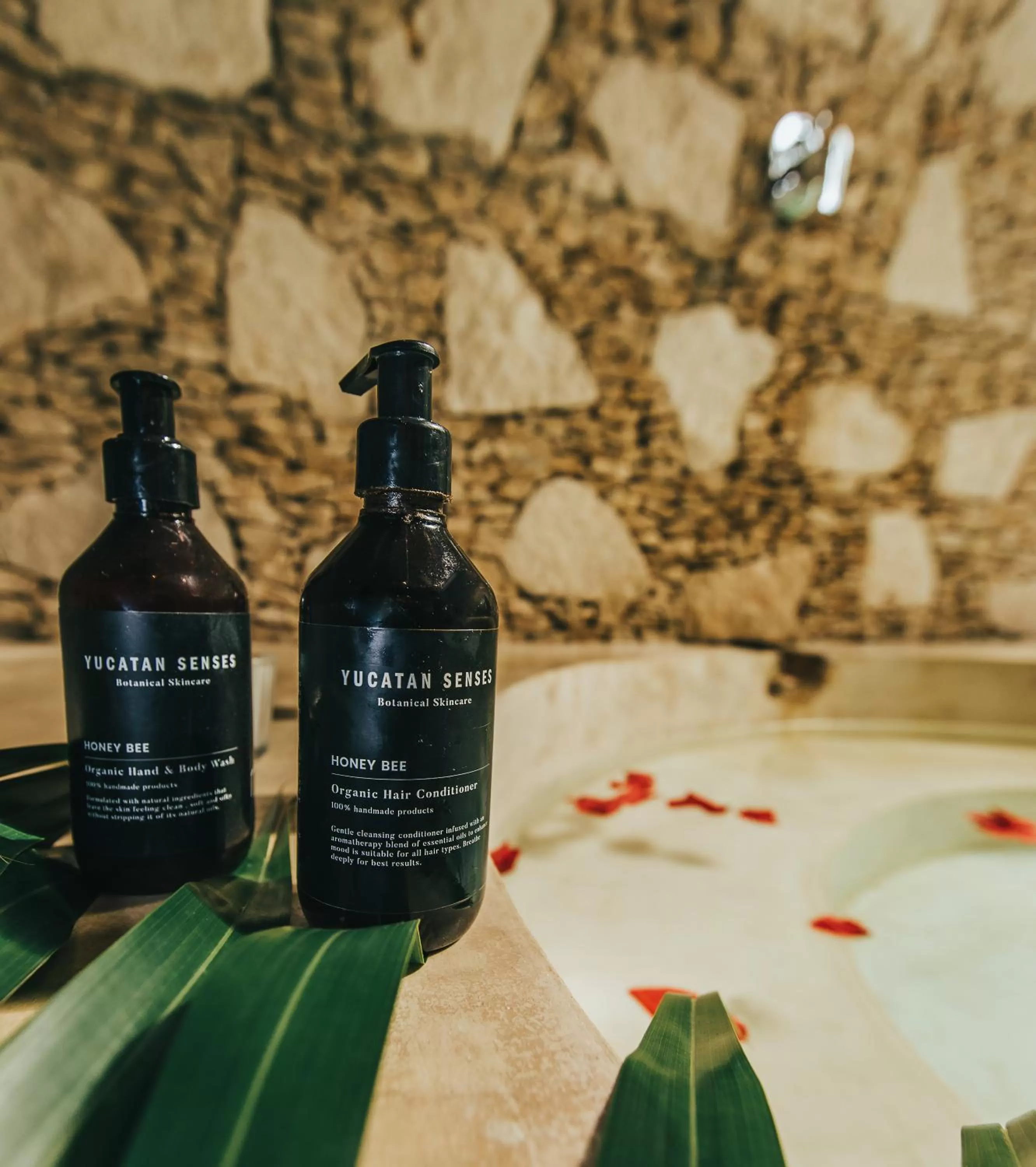 Bathroom in Ambre & Epices Jungle Hotel & Spa